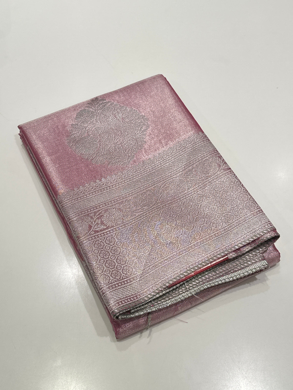 Semi Tissue 2735