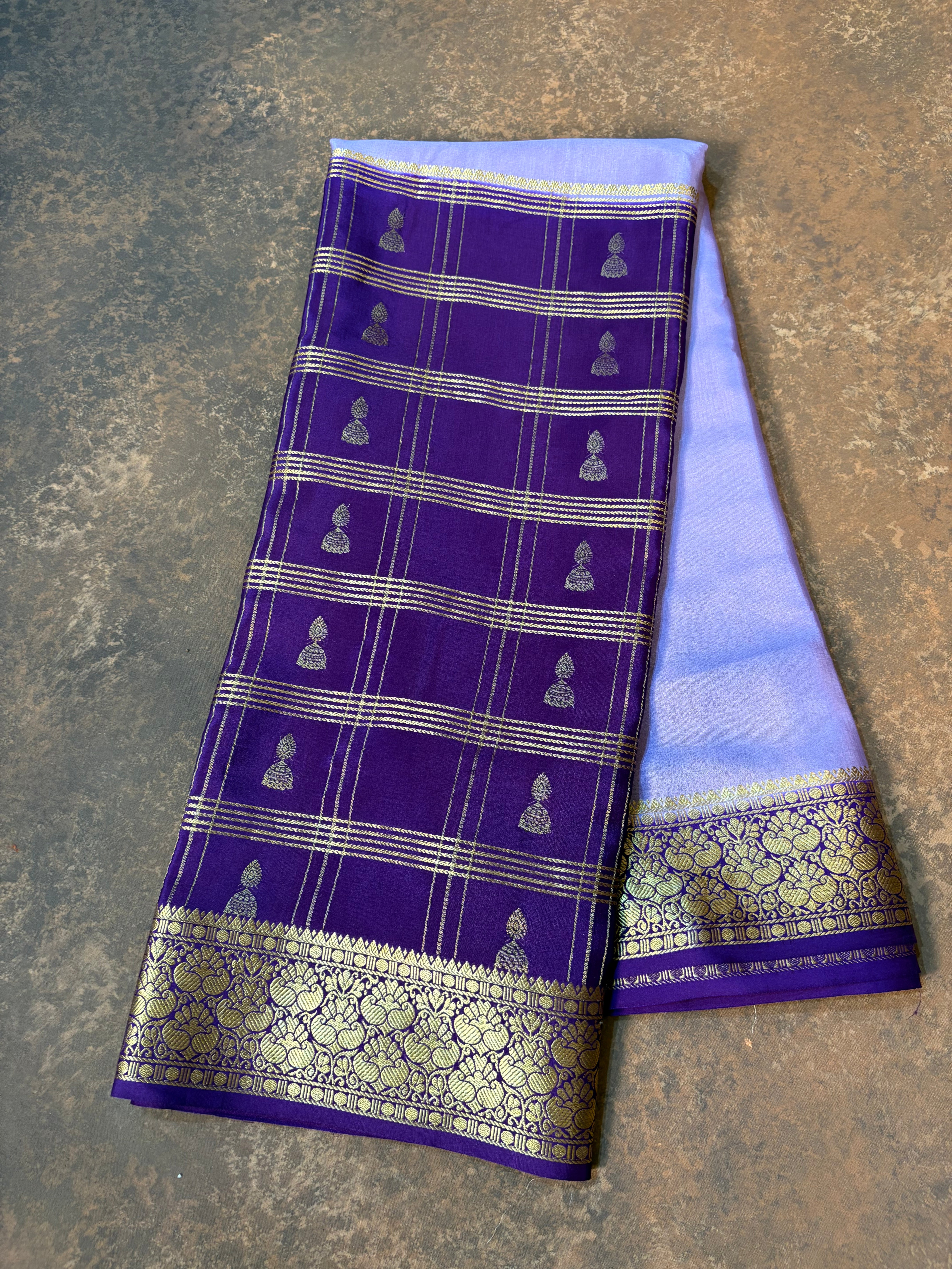 Pure Mysore Silk Saree in Lavender with Voilet Border | Traditional Handwoven Silk Saree