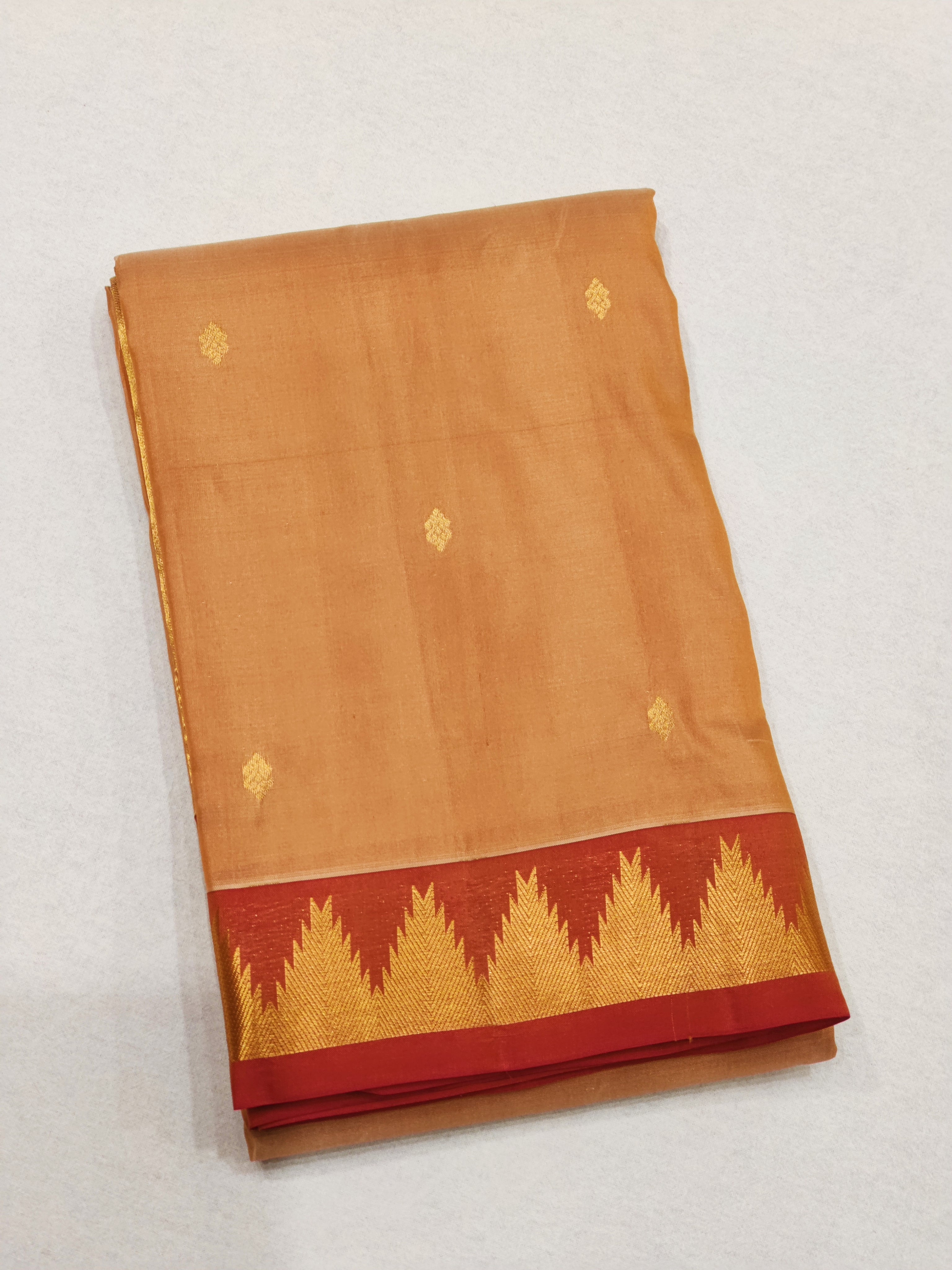 Cream Kanjivaram Silk Saree with Onion Pink Border - Elegant New Arrival - New Sudarshan Silks`