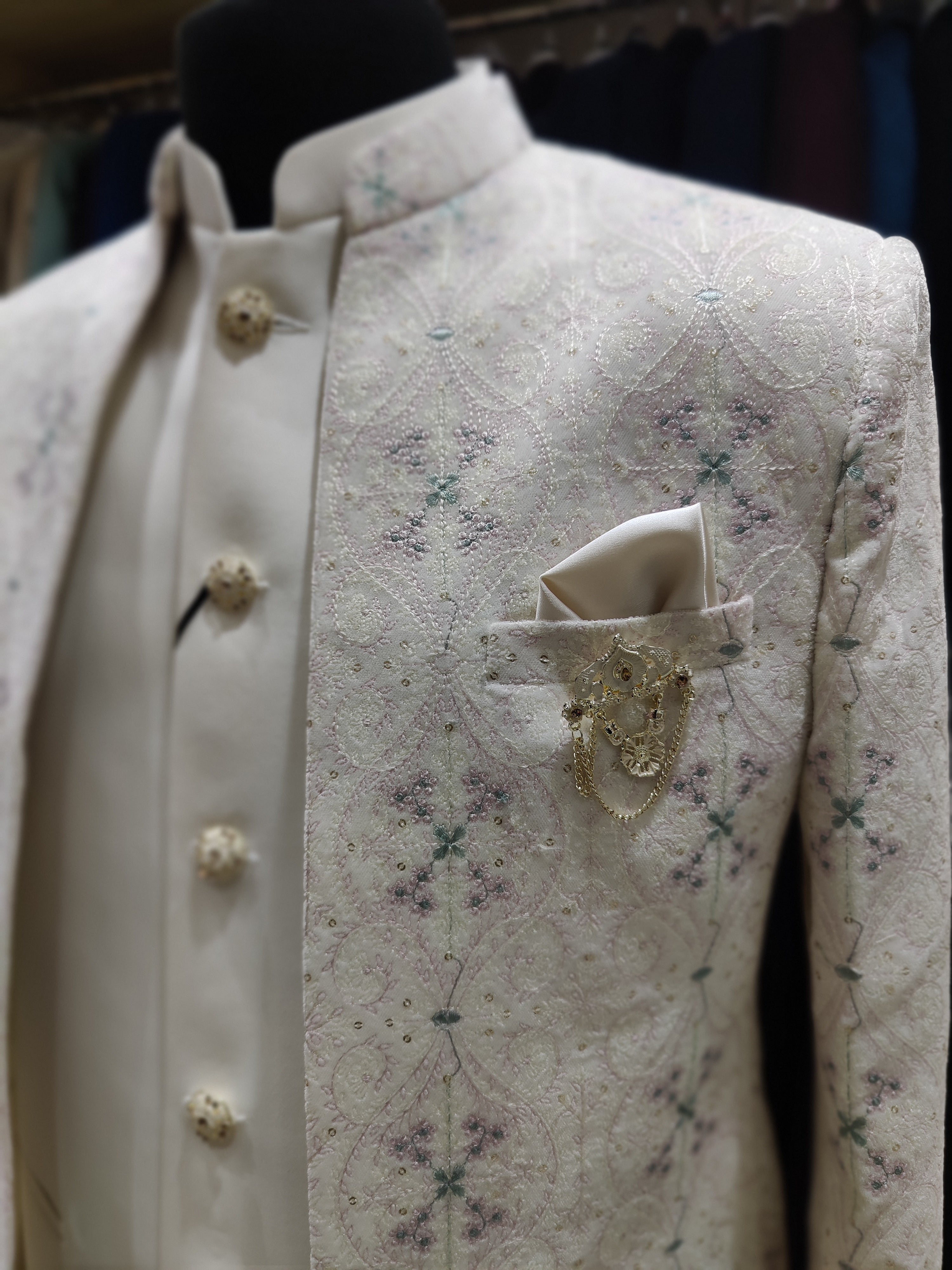 Creamish White Wedding Suit – Timeless Elegance - New Sudarshan Silks`