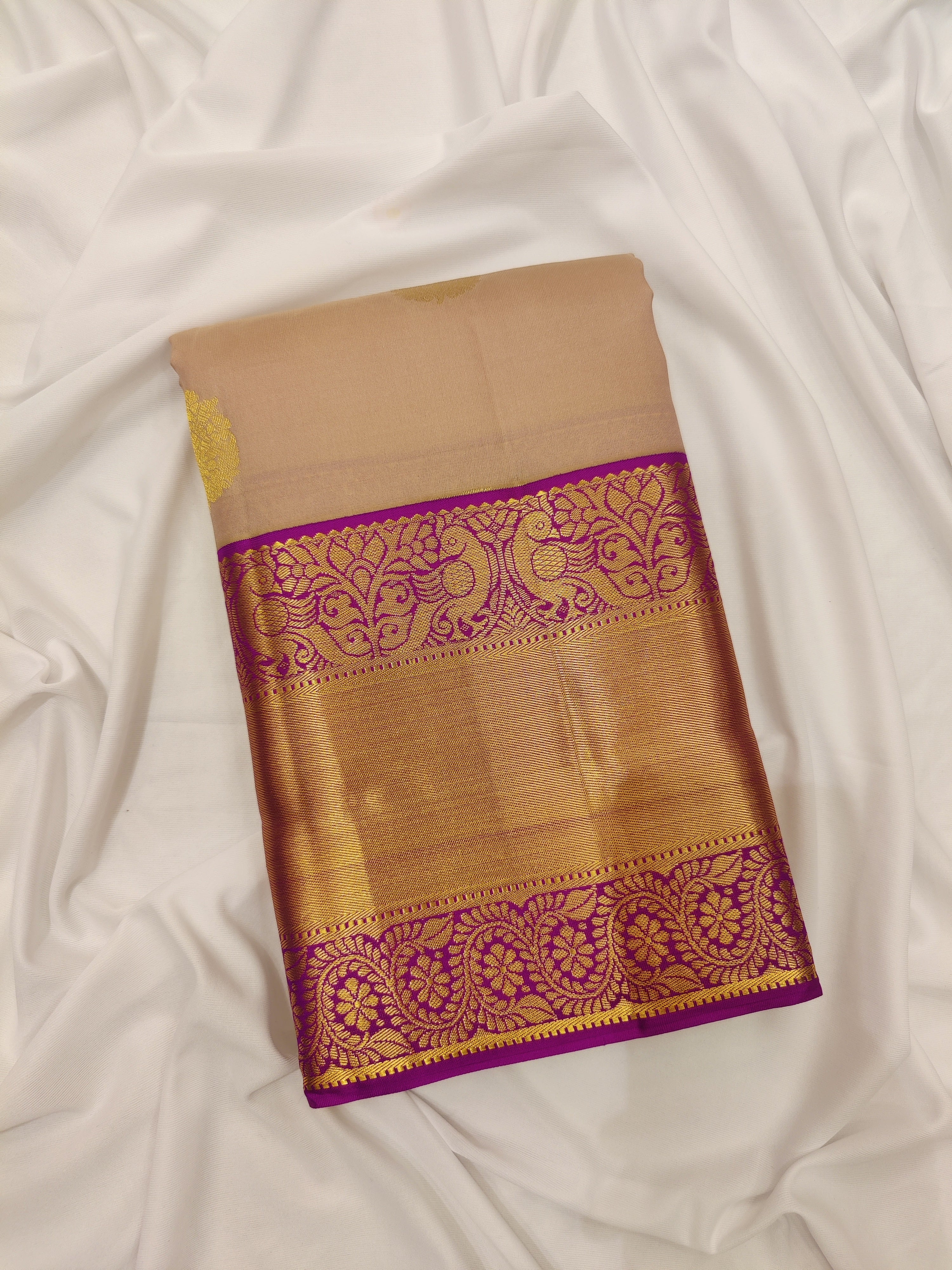 Peach Kanjivaram Silk Saree with Pink Zari Border – Pure Handloom Bridal Saree Online - New Sudarshan Silks`