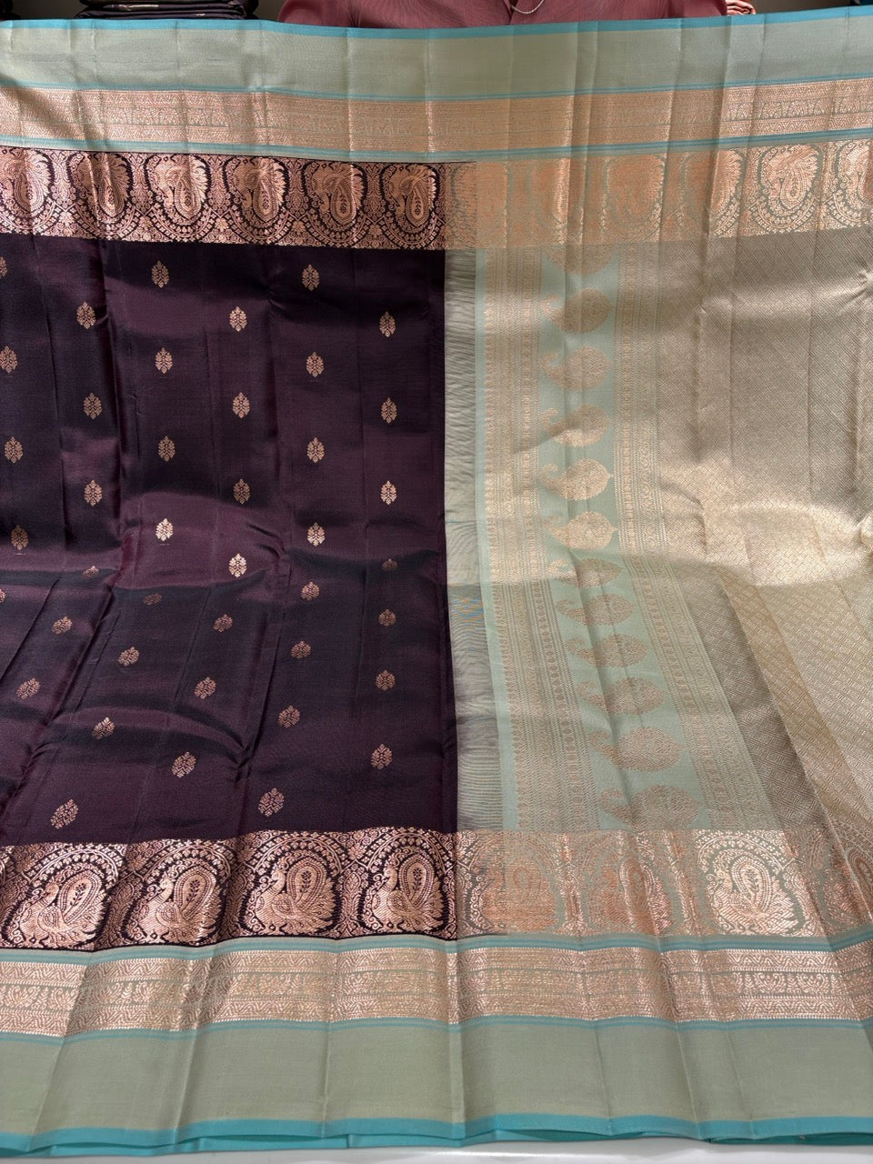 Dark Chocolate Brown Leela Verse Pure Kanchipuram Silk Saree with Light Blue Contrast NSSL11