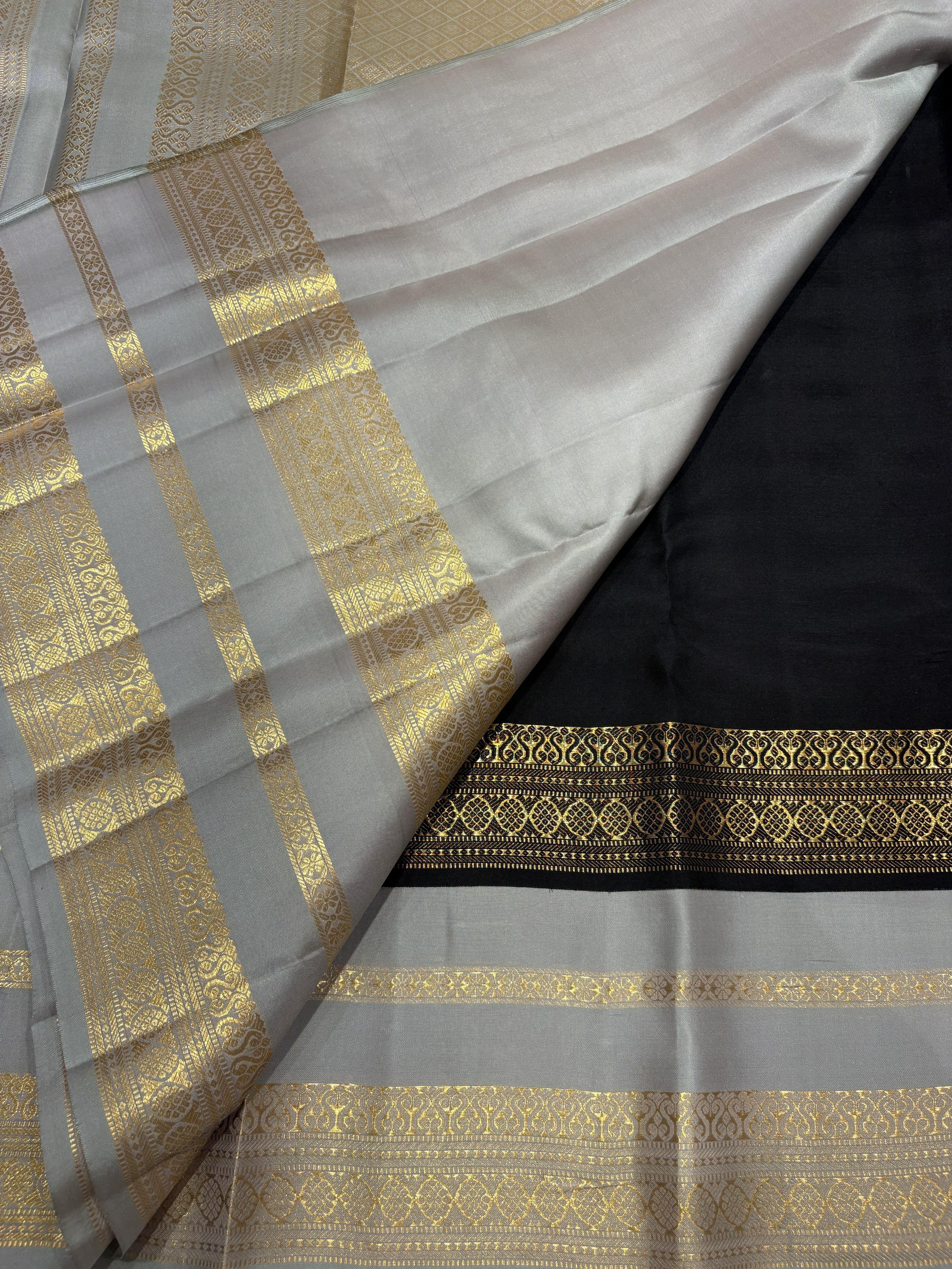Elegant Black kanjivaram Saree with grey Contrast