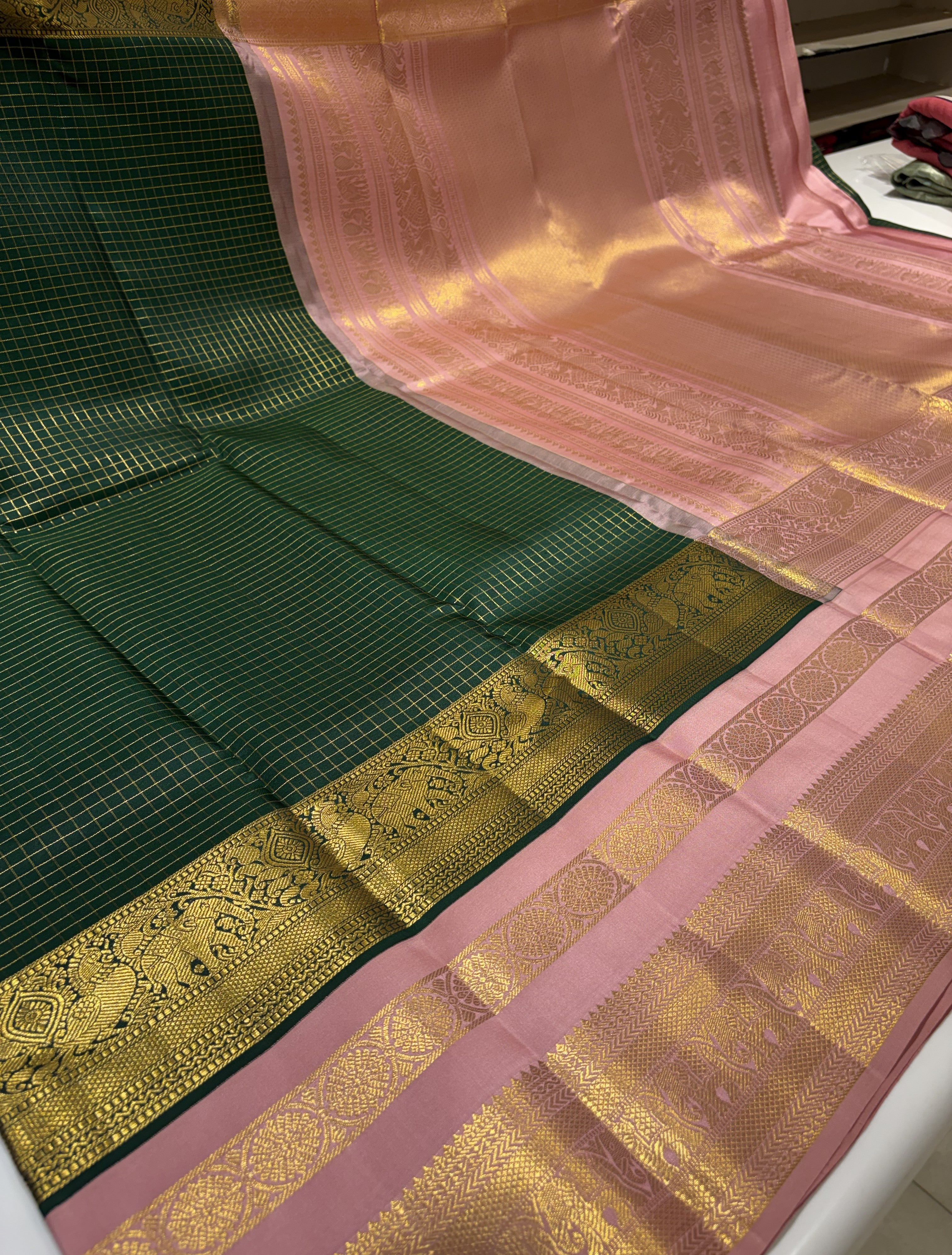 Elegant Bottle Green Pure Kanjivaram Saree with Pastel Rose Contrast