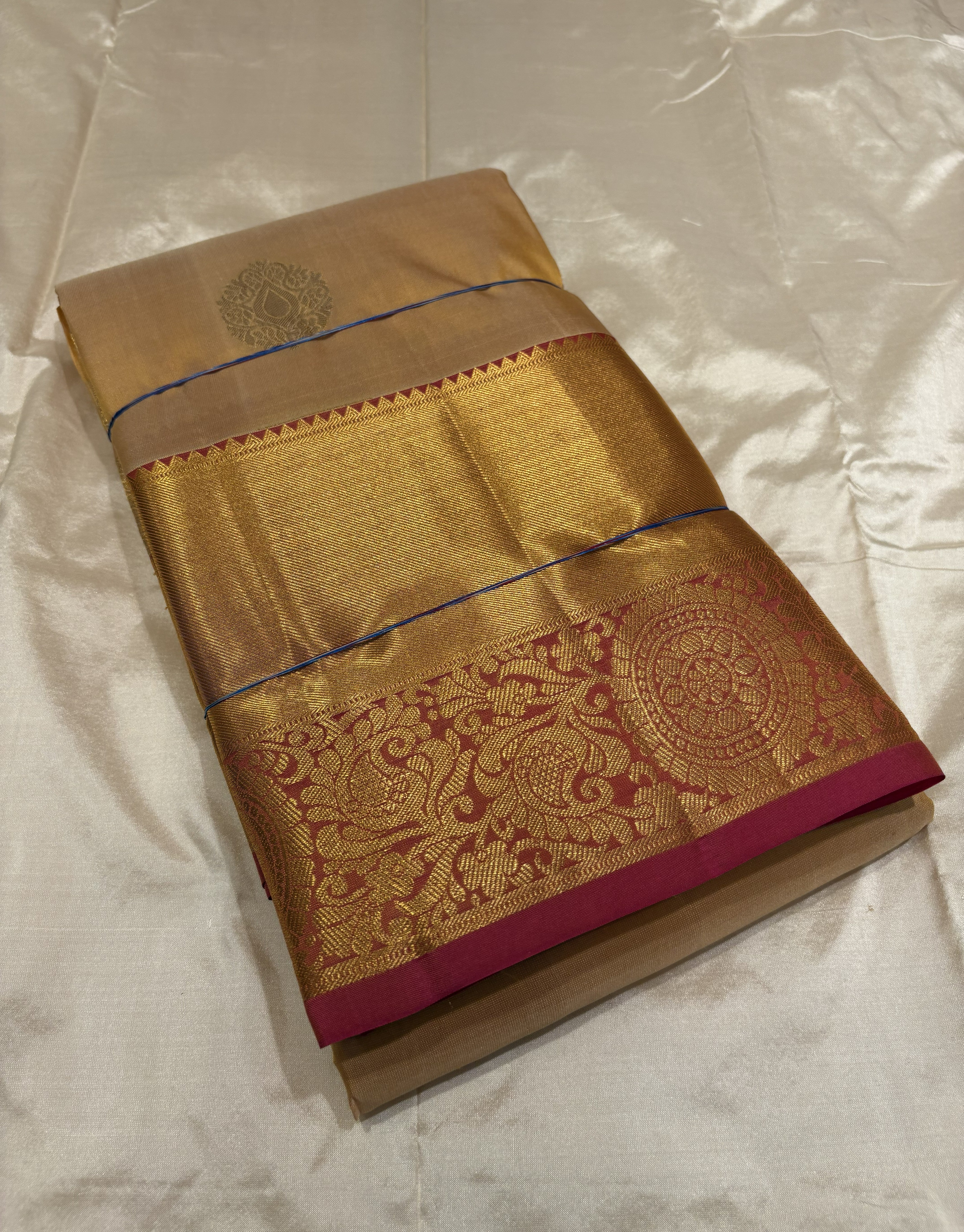 Ivory Cream Pure Kanchipuiram Silk Saree with Regal Magenta Pink Contrast