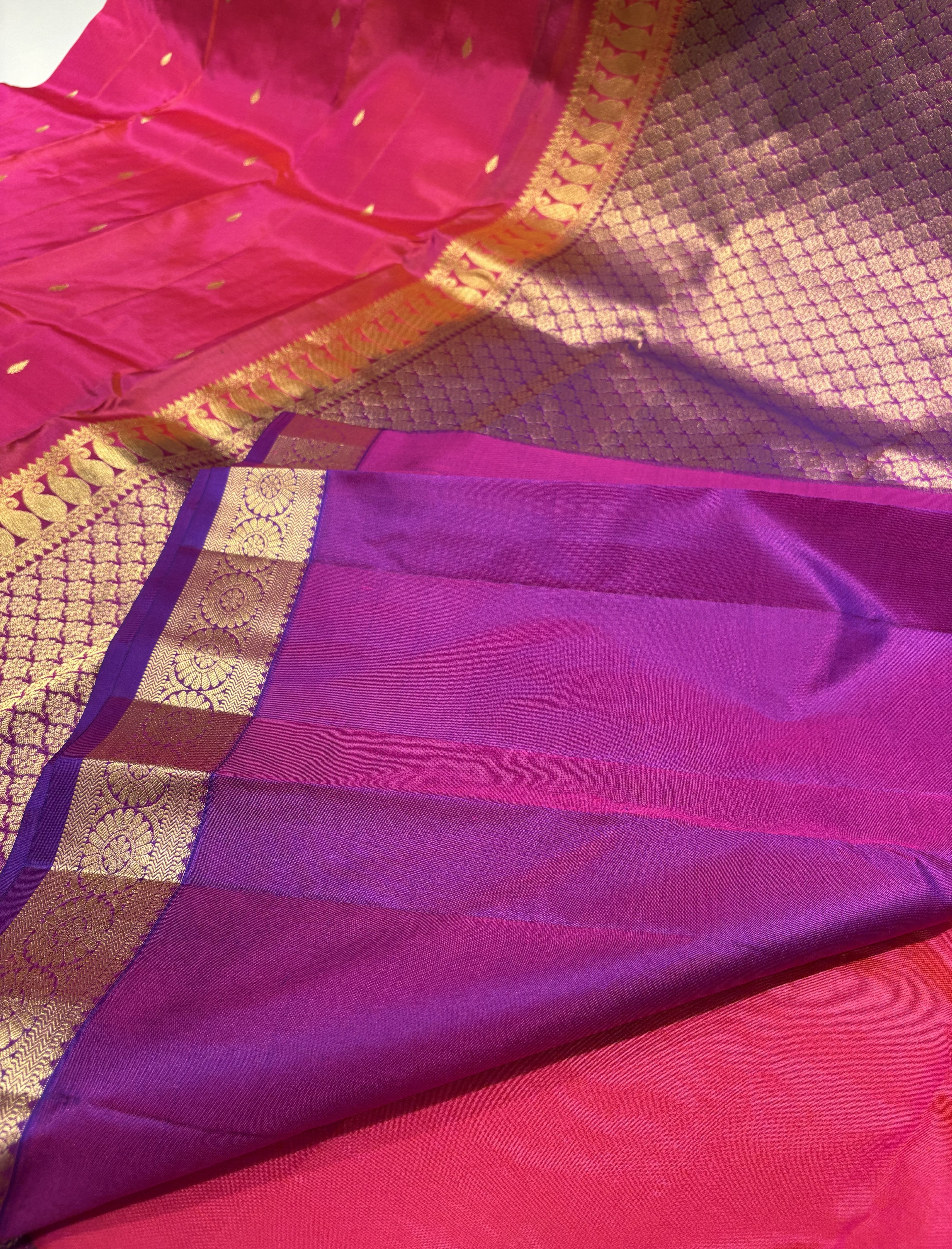 Vibrant Coral Pink Kanchipuram Silk Saree with Royal Violet Contrast