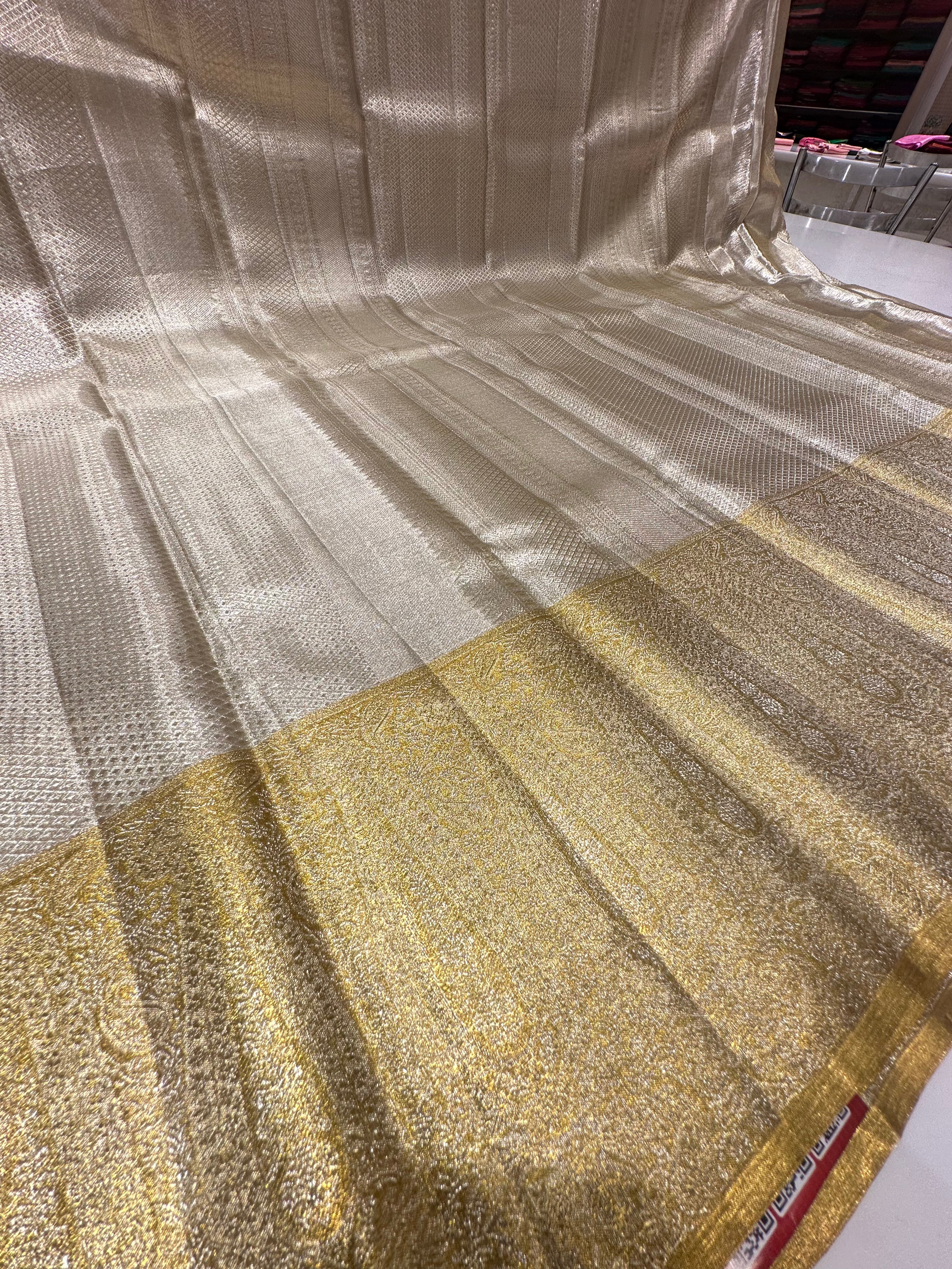 Pure Kanjivaram Silk Saree-Royal Radiance Silver & Gold Wedding Saree with Grand Traditional Elegance