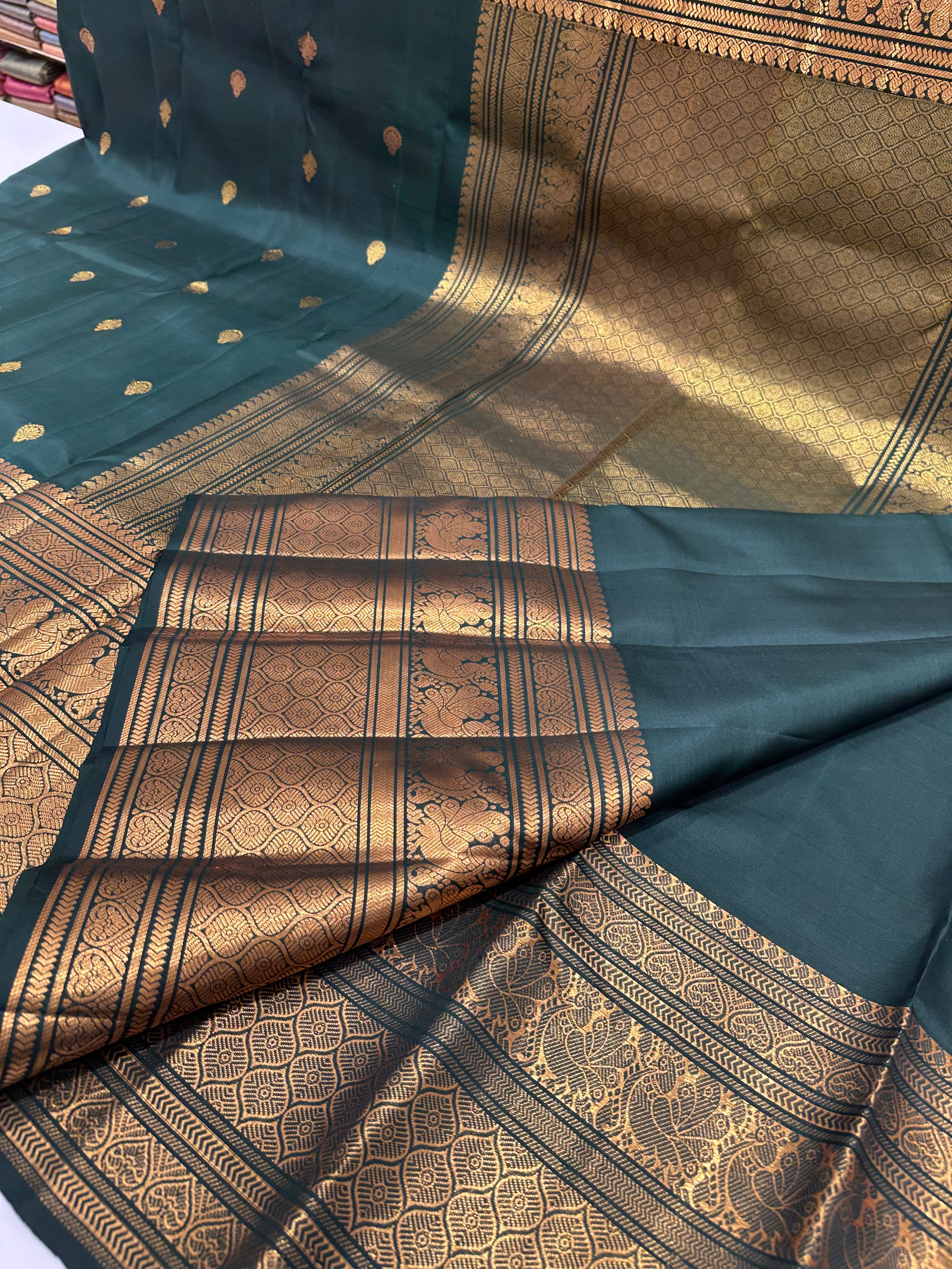 Green color Pure Kanjivaram Silk Saree with Grand Traditional Look
