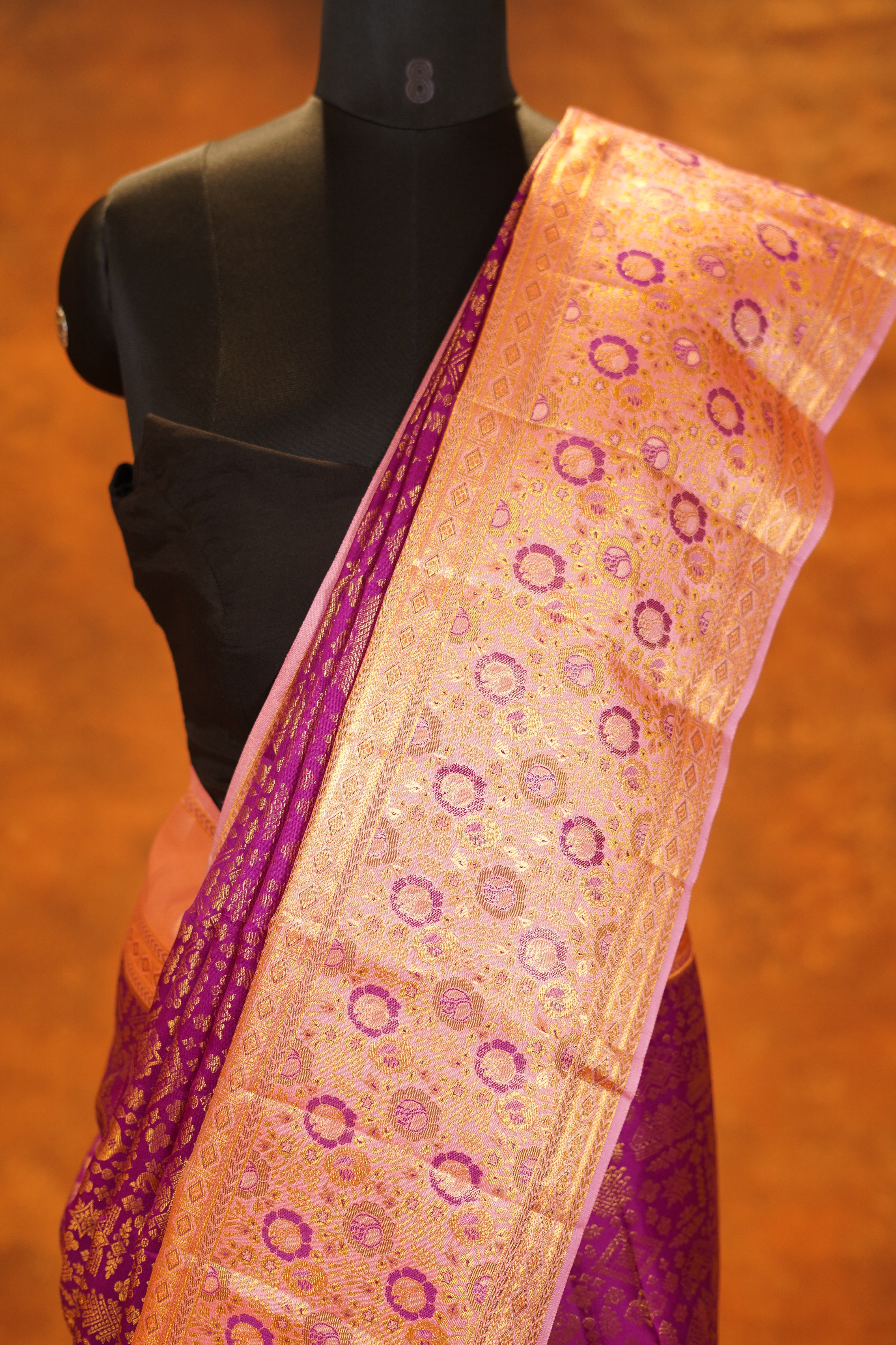 Light Magenta Colour Pure Kanjivaram Silk Saree with Pastel Pink Contrast