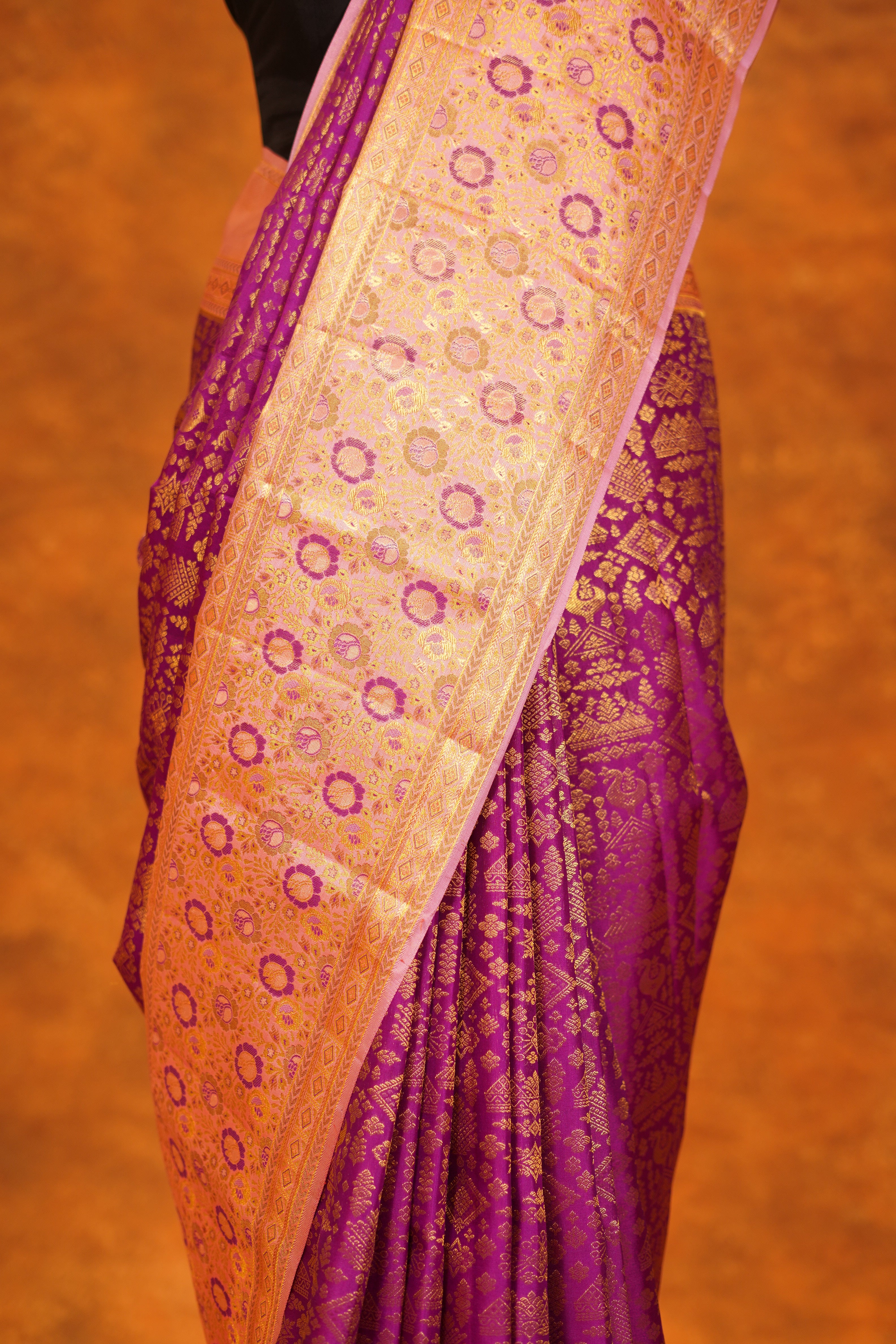 Light Magenta Colour Pure Kanjivaram Silk Saree with Pastel Pink Contrast