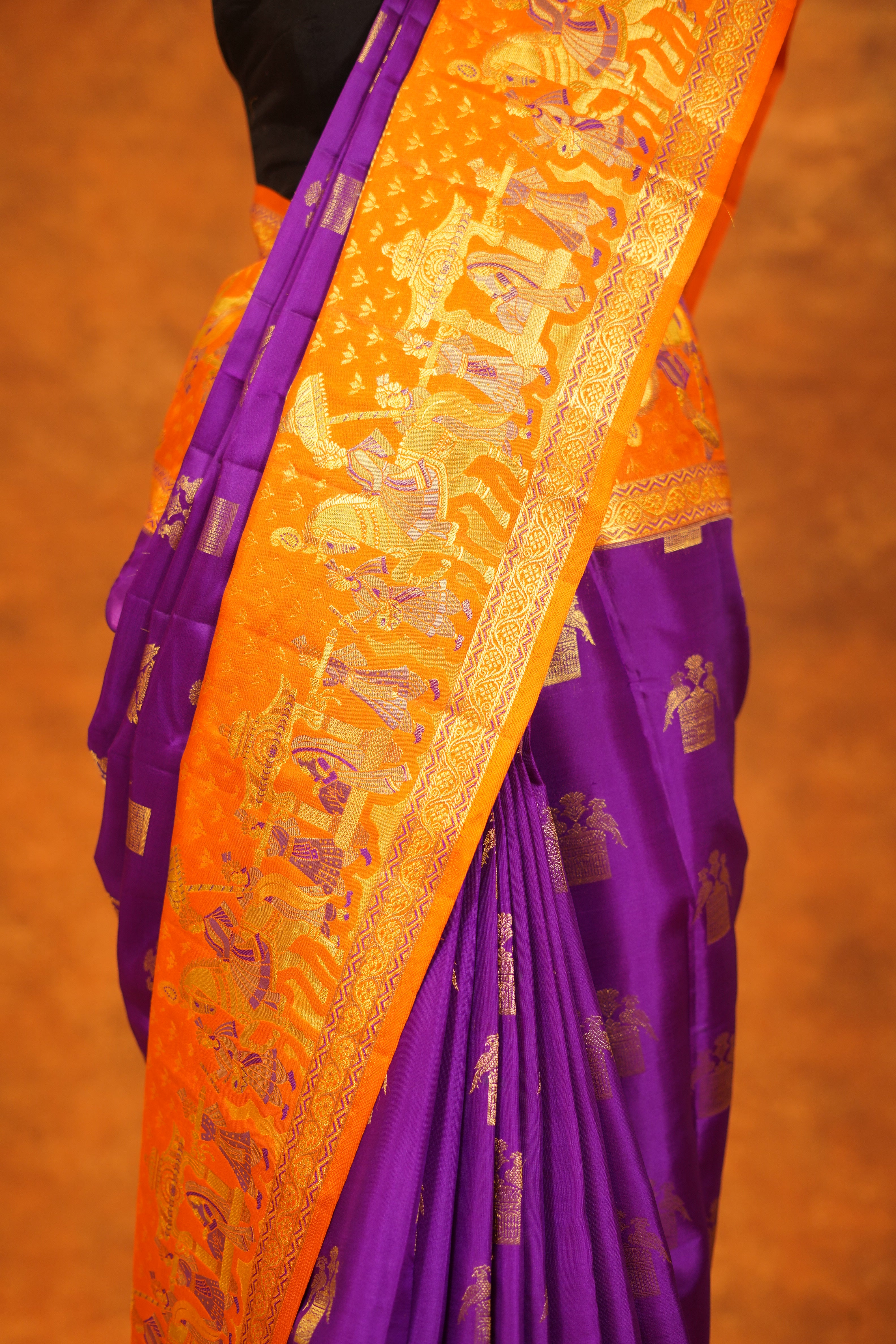 Magenta Colour Pure Kanjivaram Silk Saree with Orange Contrast