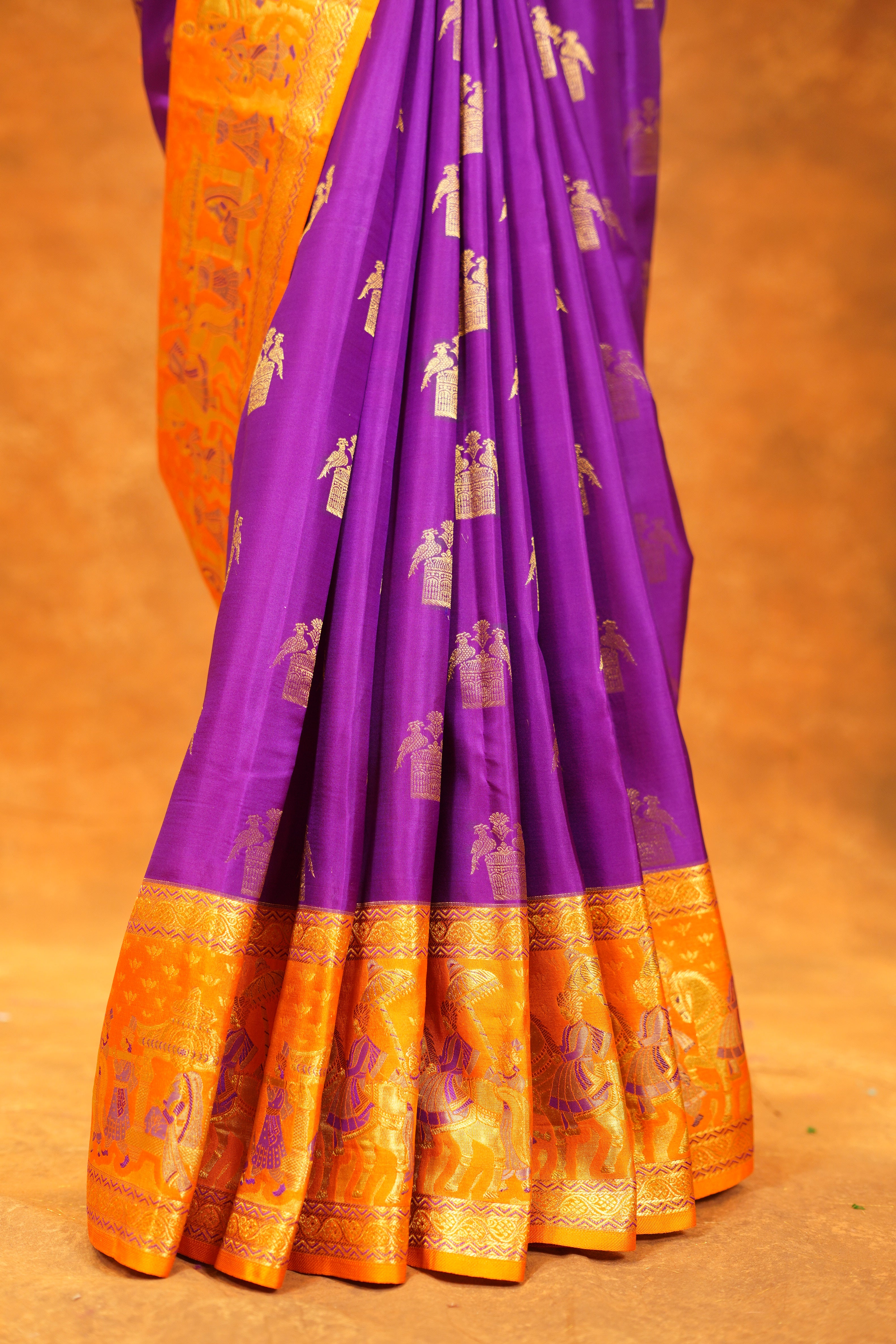 Magenta Colour Pure Kanjivaram Silk Saree with Orange Contrast