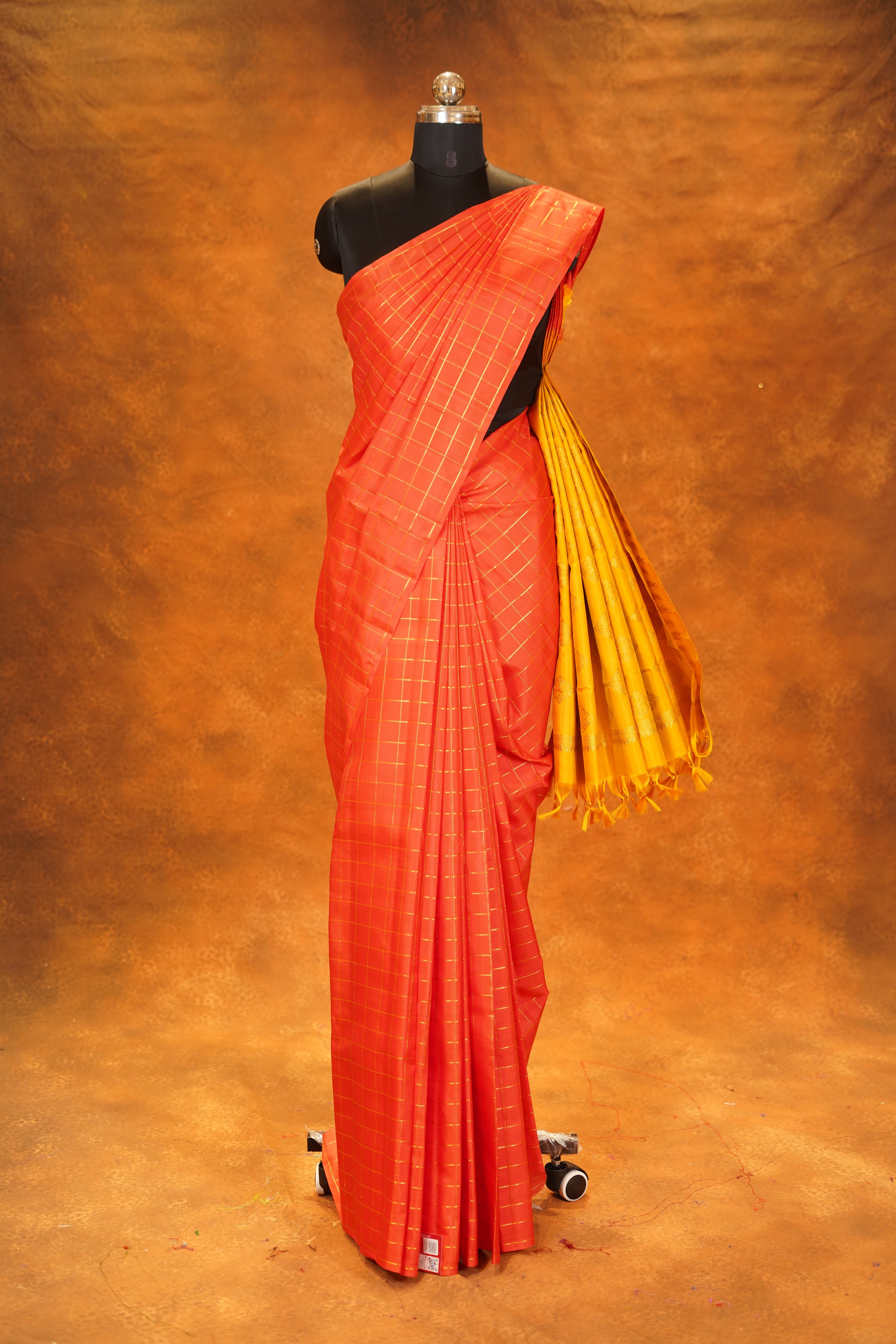 Dark Peach Shade Checked Pure Kanjivaram Silk Saree with Yellow Contrast Pallu
