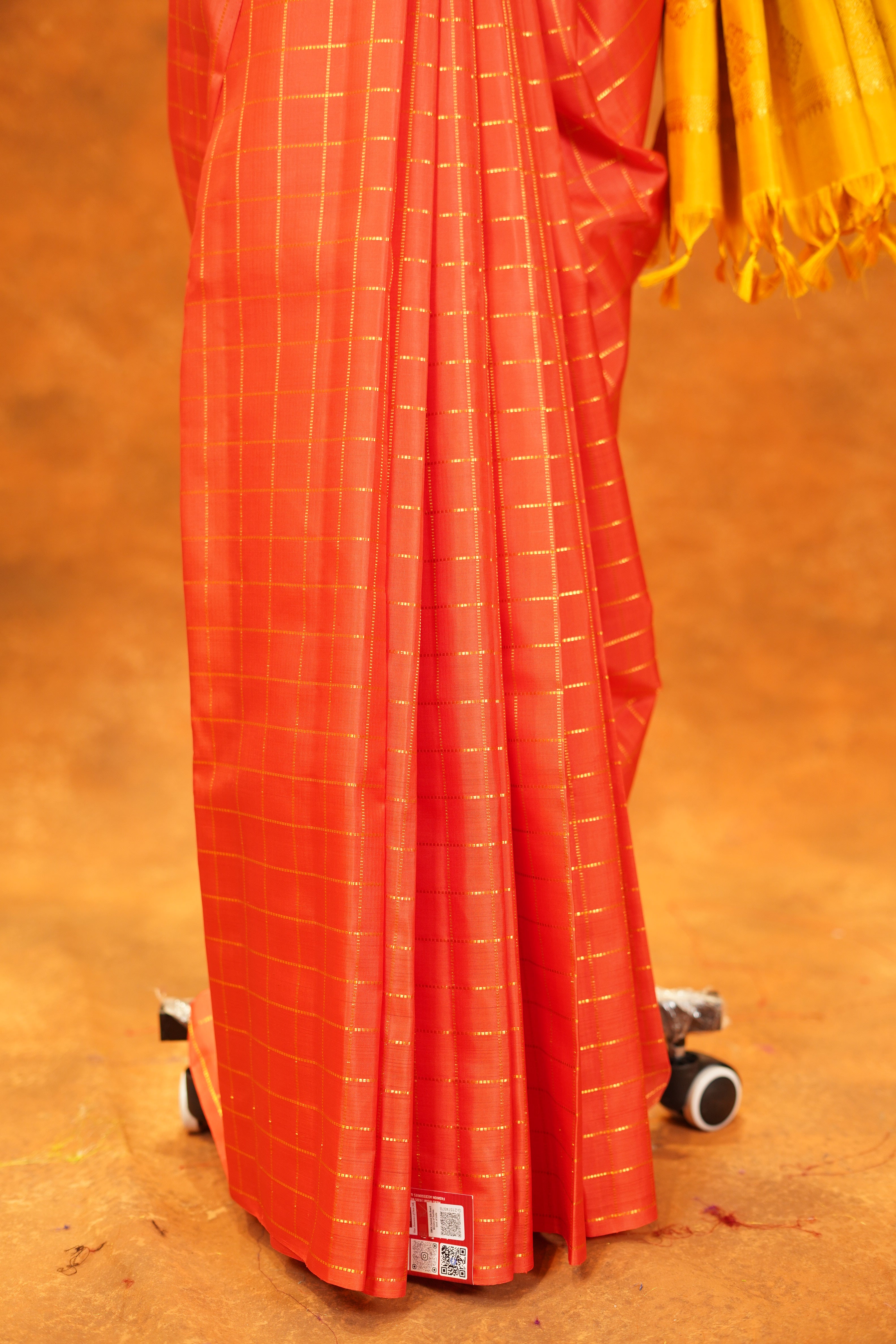 Dark Peach Shade Checked Pure Kanjivaram Silk Saree with Yellow Contrast Pallu