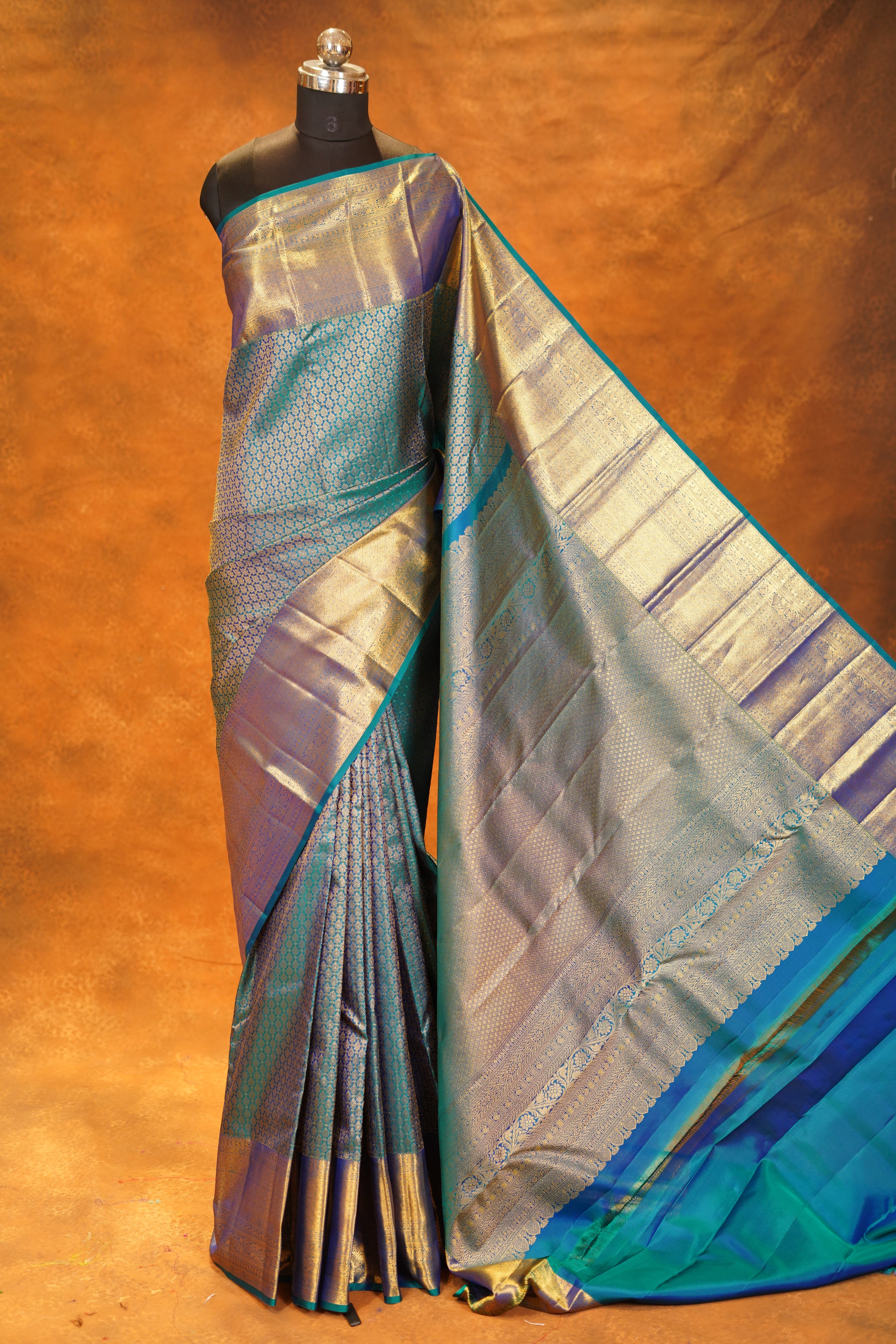Peacock Blue colour Pure Kanjivaram Silk Saree