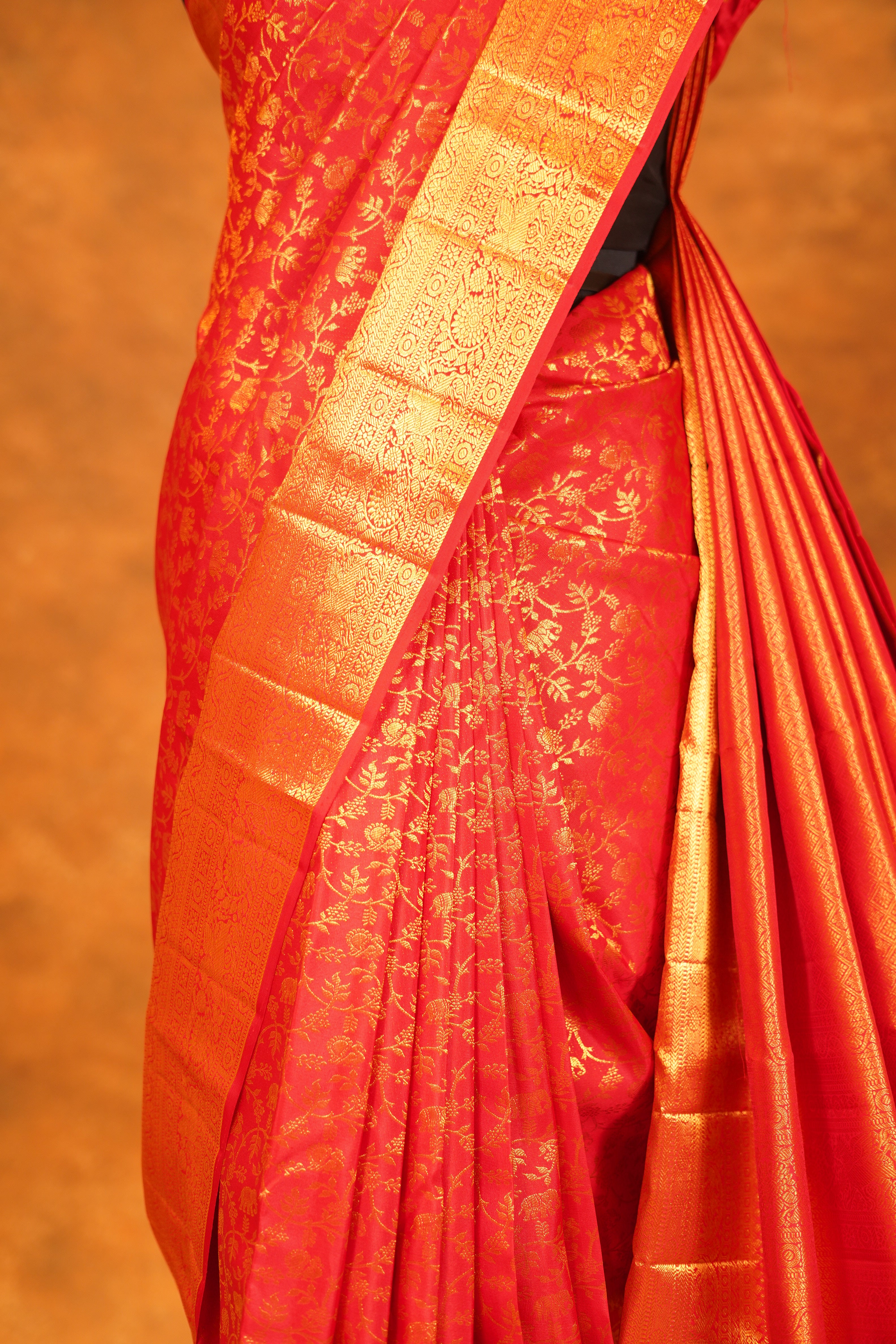 Red colour Pure Kanjivaram Silk Saree