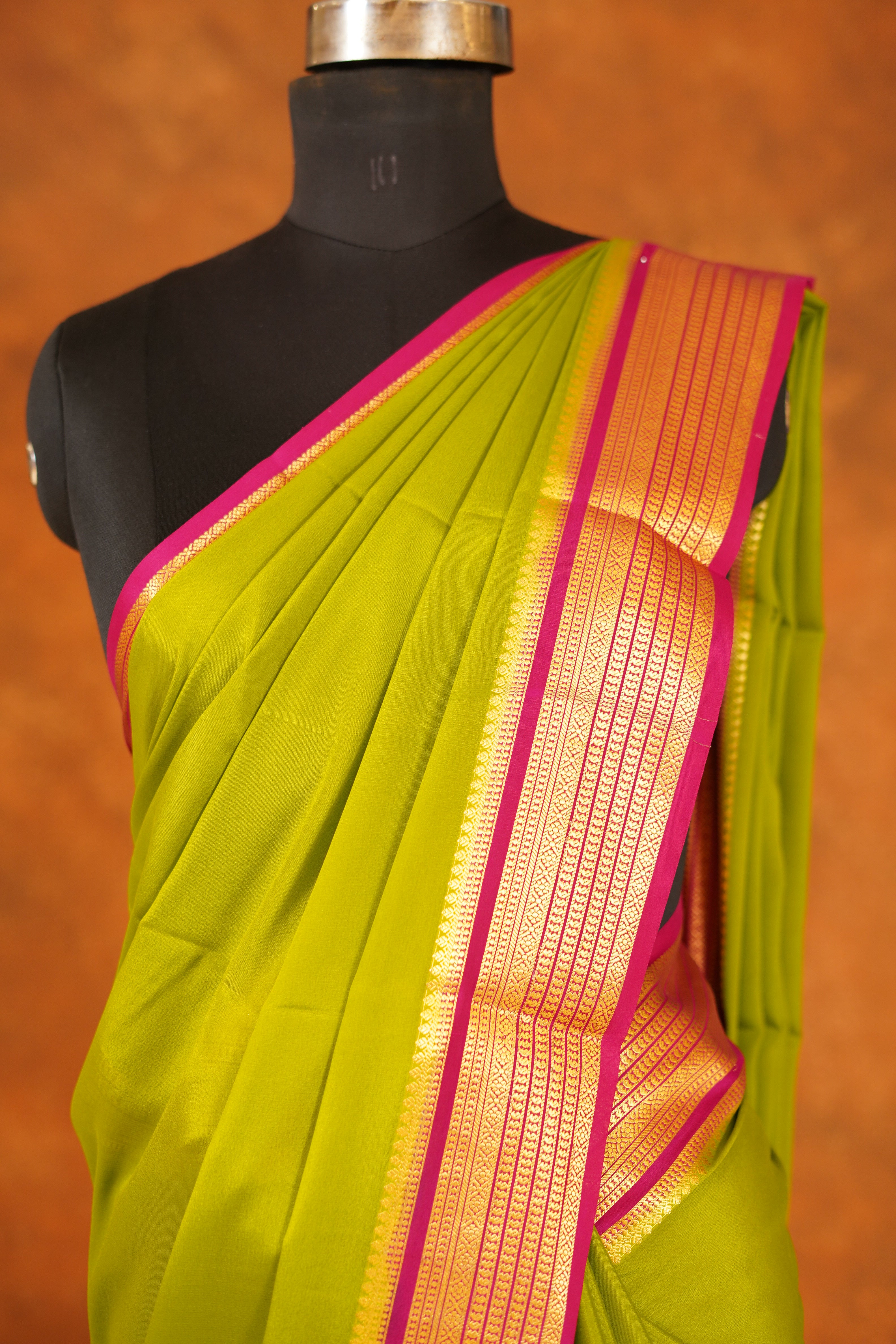 Apple Green Colour 120 GSM pure mysore silk saree with Magenta contrast
