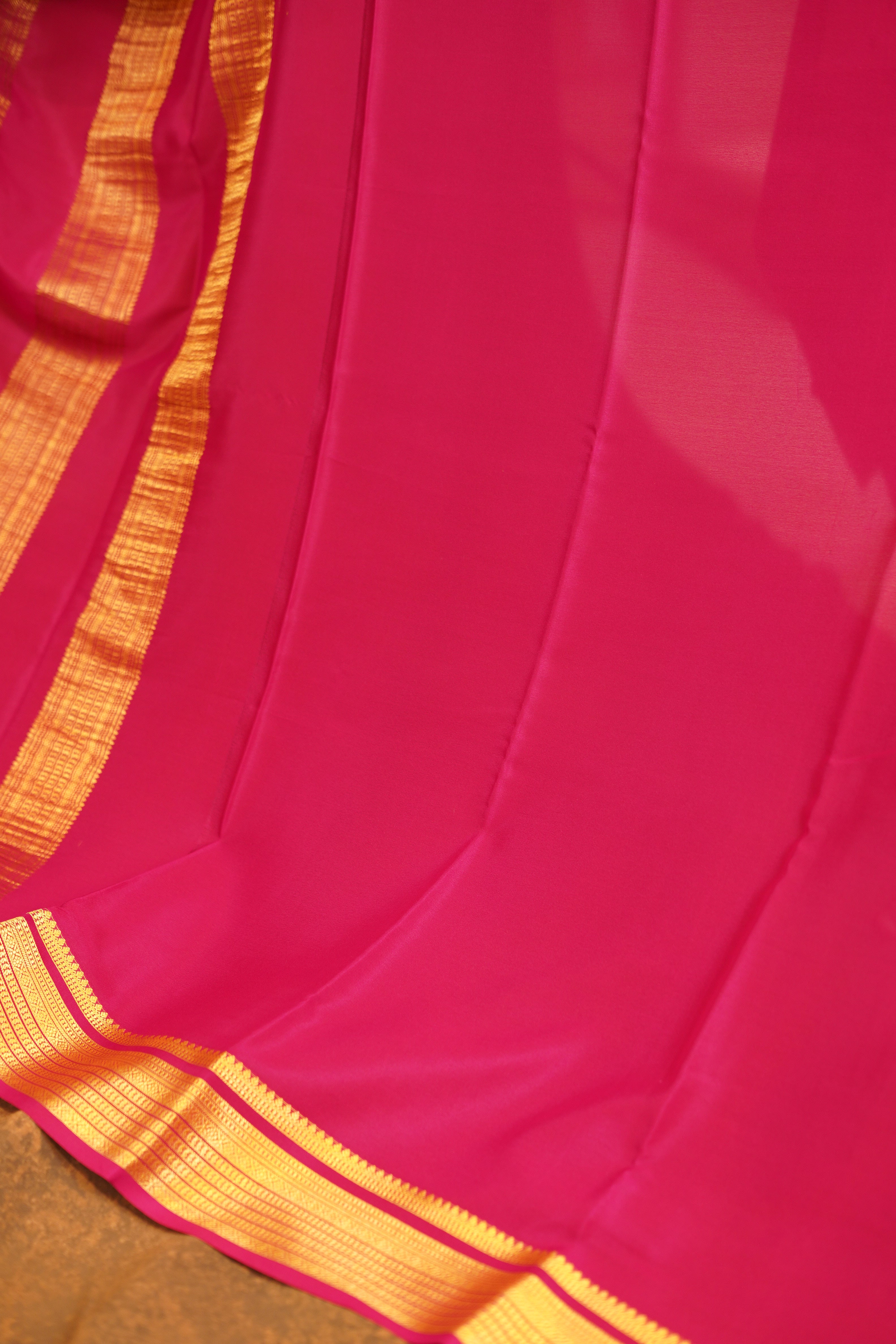 Apple Green Colour 120 GSM pure mysore silk saree with Magenta contrast