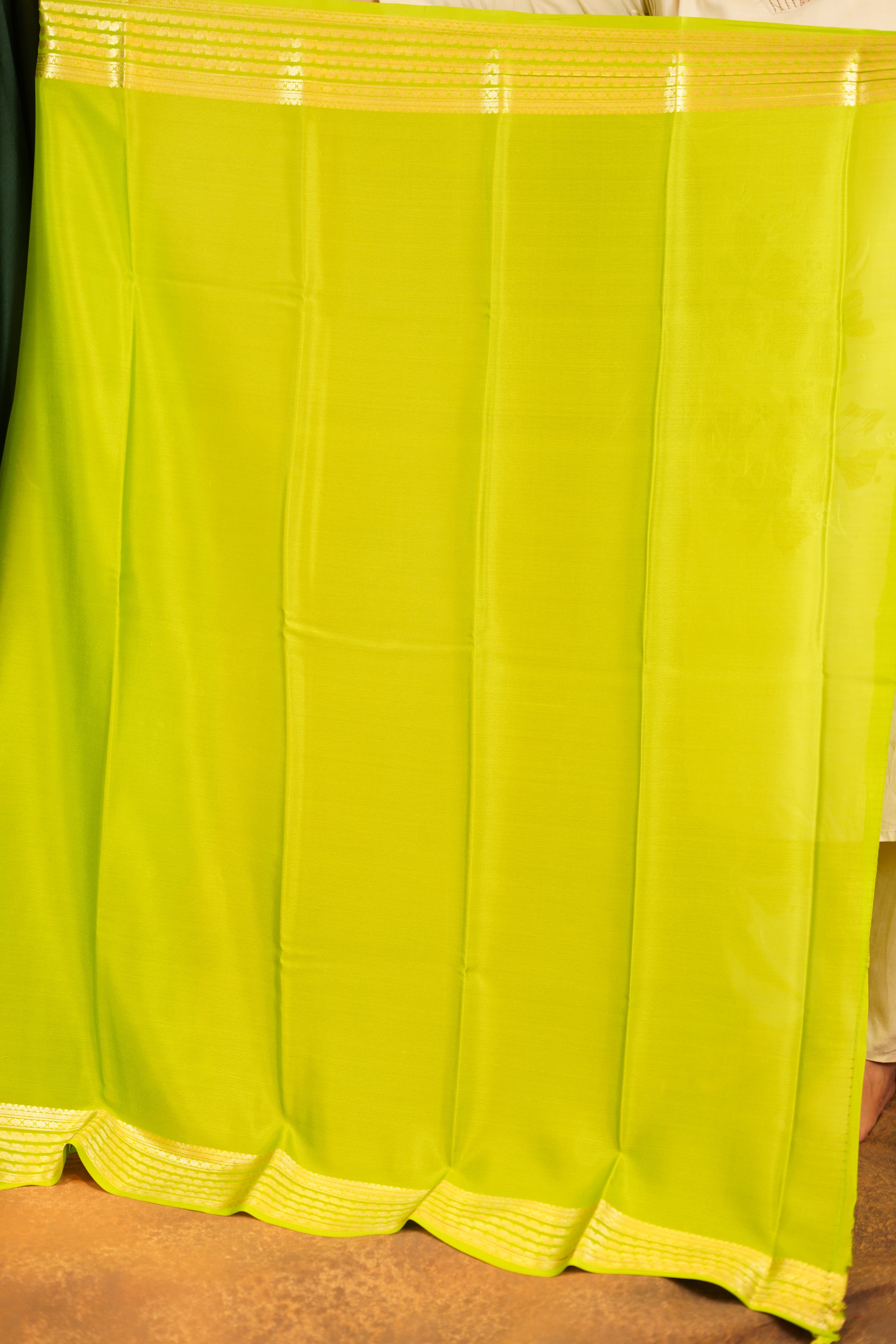 Dark Green colour 60 GSM Pure Mysore Silk Saree With Parrot Green Contrast