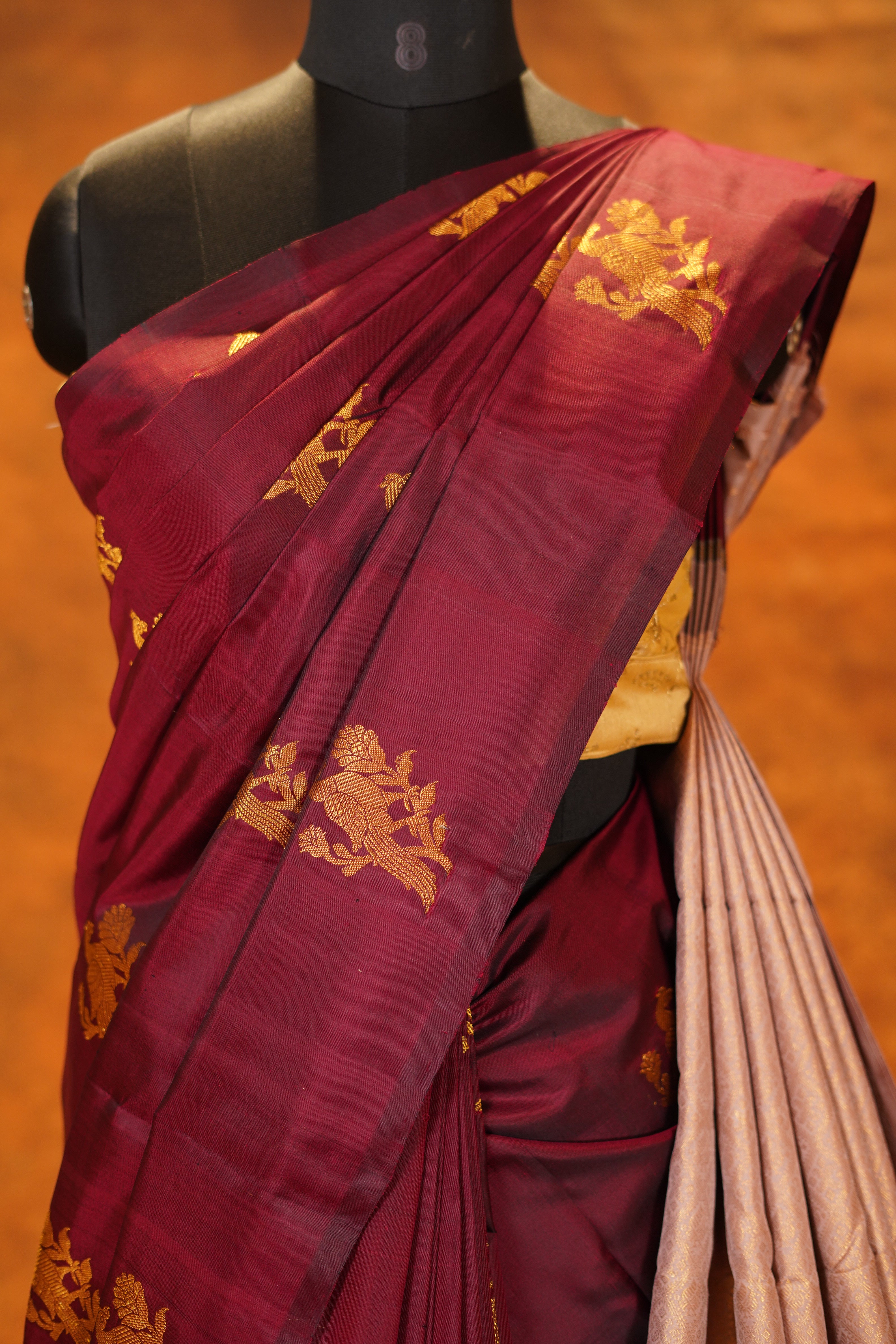 Elegant Maroon Colour Pure Kanjivaram Silk Saree With Pastel Pallu
