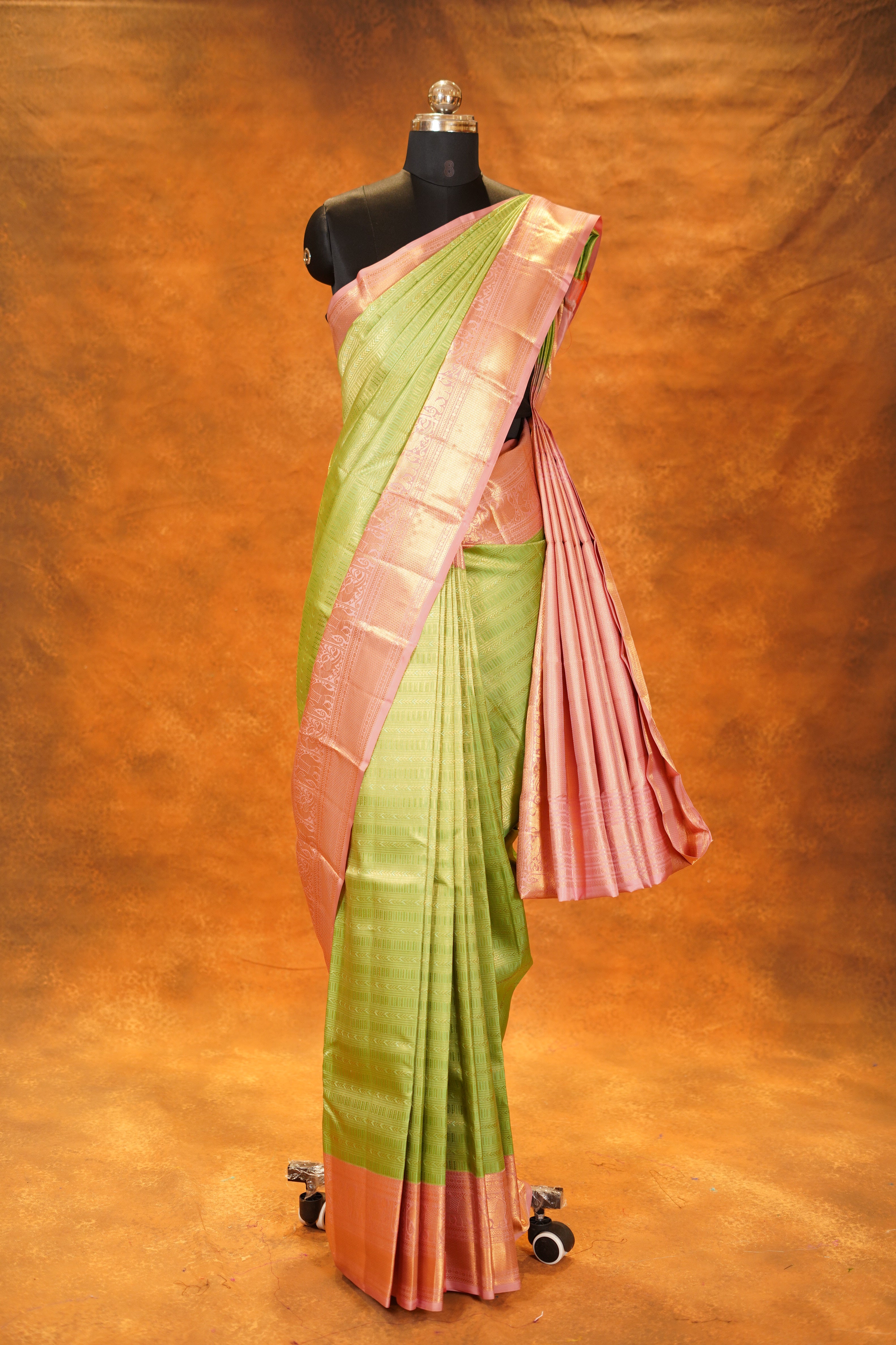 Parrot Green Colour Pure Kanjivaram Silk Saree with Pastel Pink Contrast