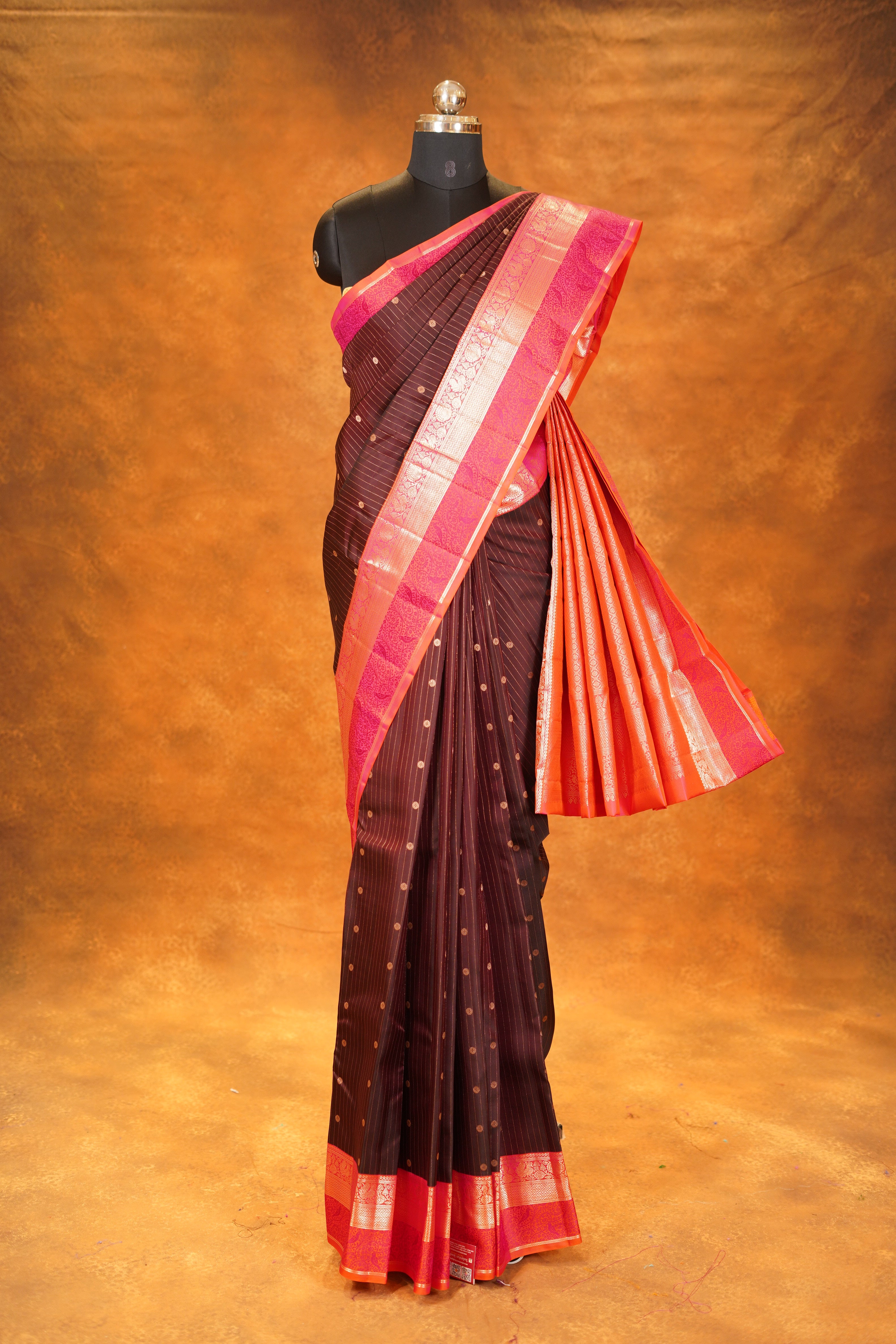 Dark Brown colour Pure Kanjivaram Silk Saree with Pink contrast