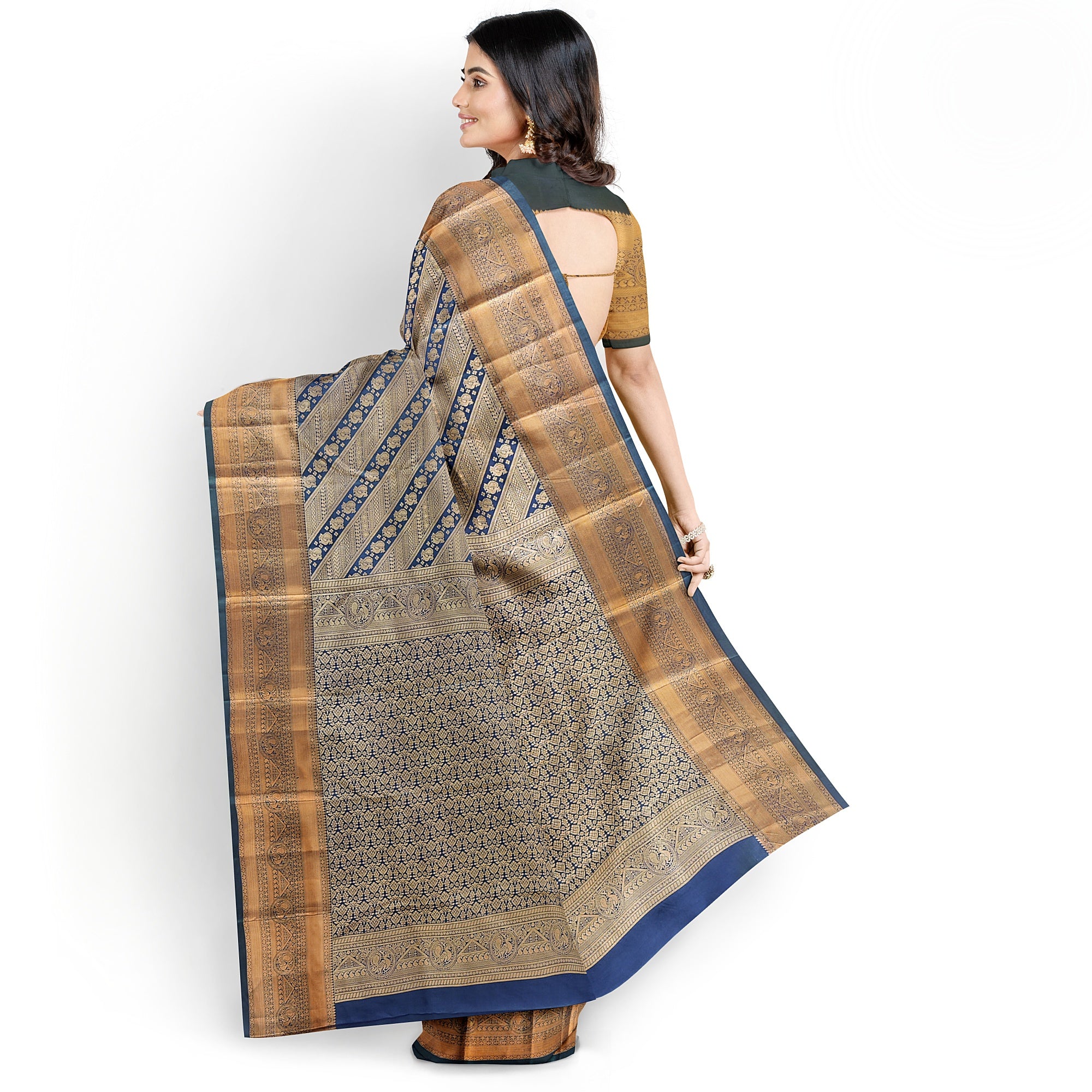 Peacock Green Kanjivaram Silk Saree with Self Zari Border – Pure Handloom Bridal Saree Online - New Sudarshan Silks`
