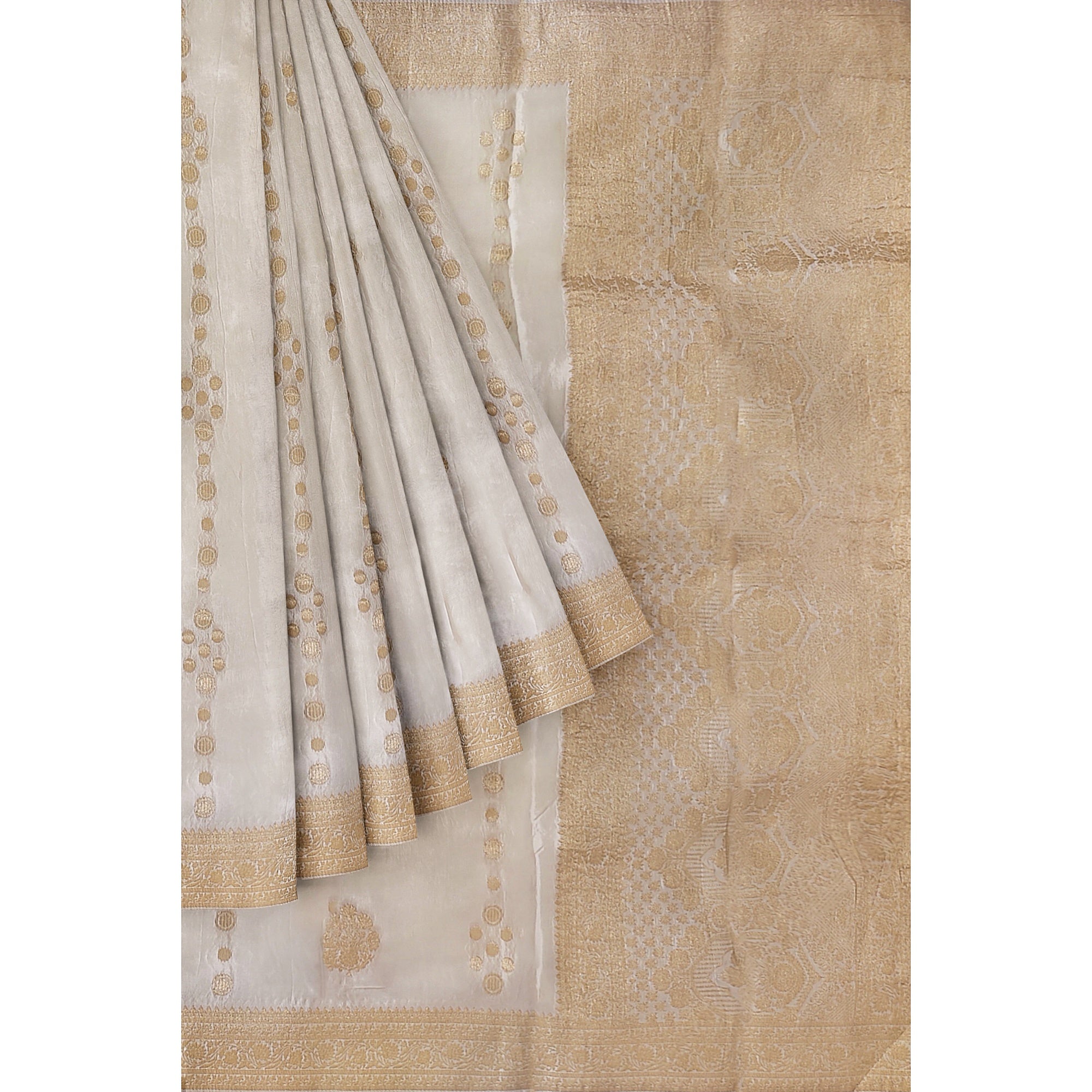 Milk White Raw Silk Saree – Graceful Elegance in Minimalist Style