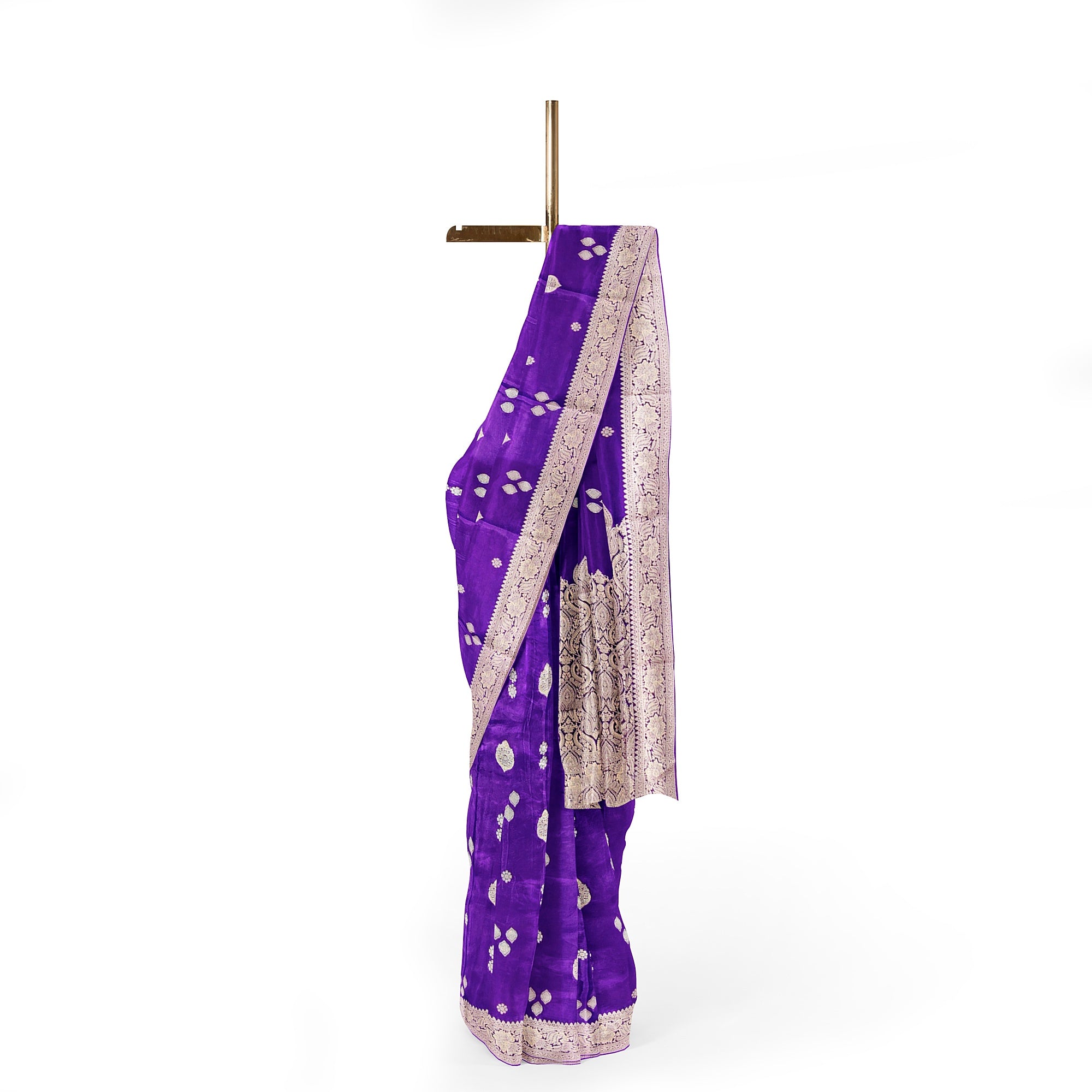 Purple Raw Silk Saree – Luxurious Traditional Saree for Weddings and Festivities
