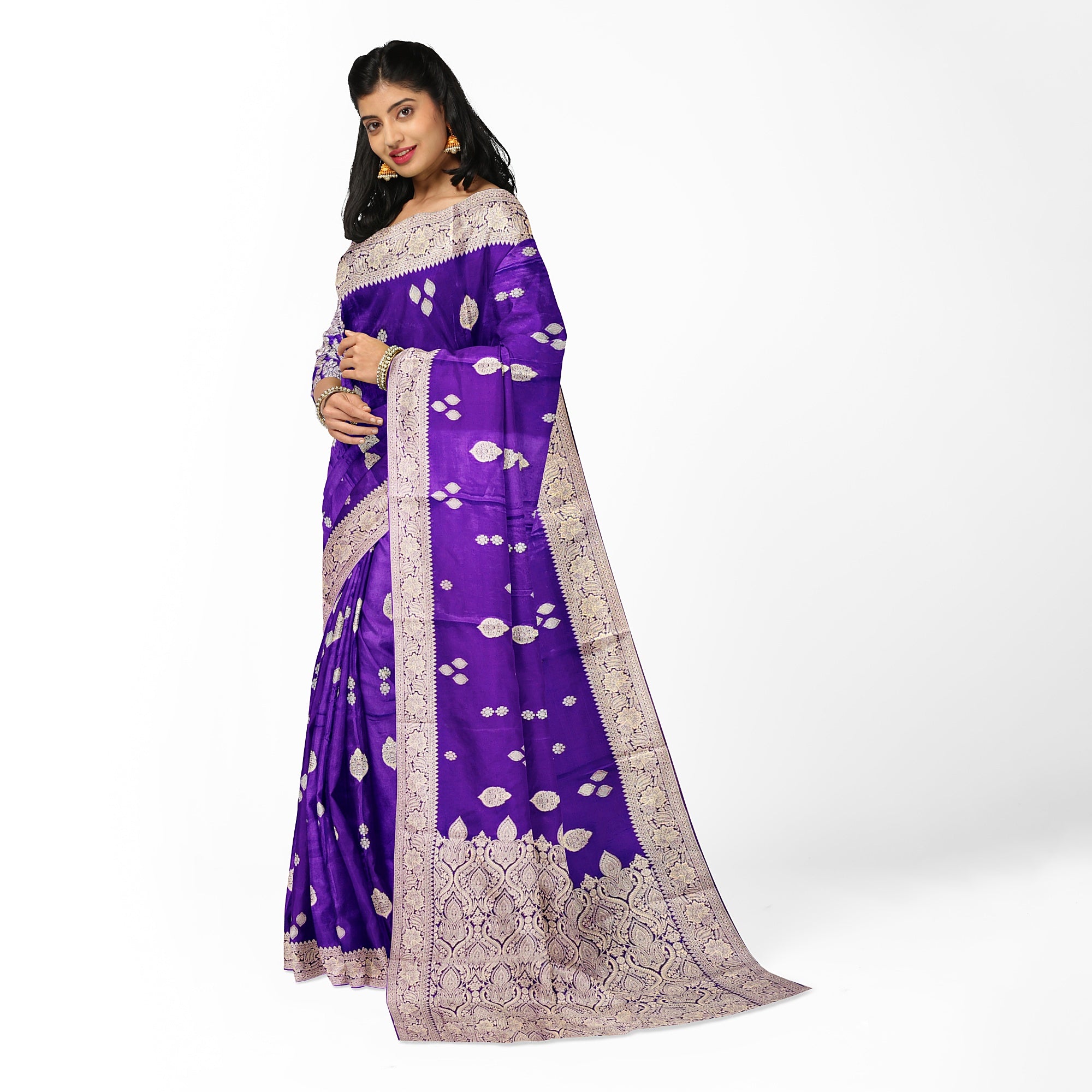 Purple Raw Silk Saree – Luxurious Traditional Saree for Weddings and Festivities