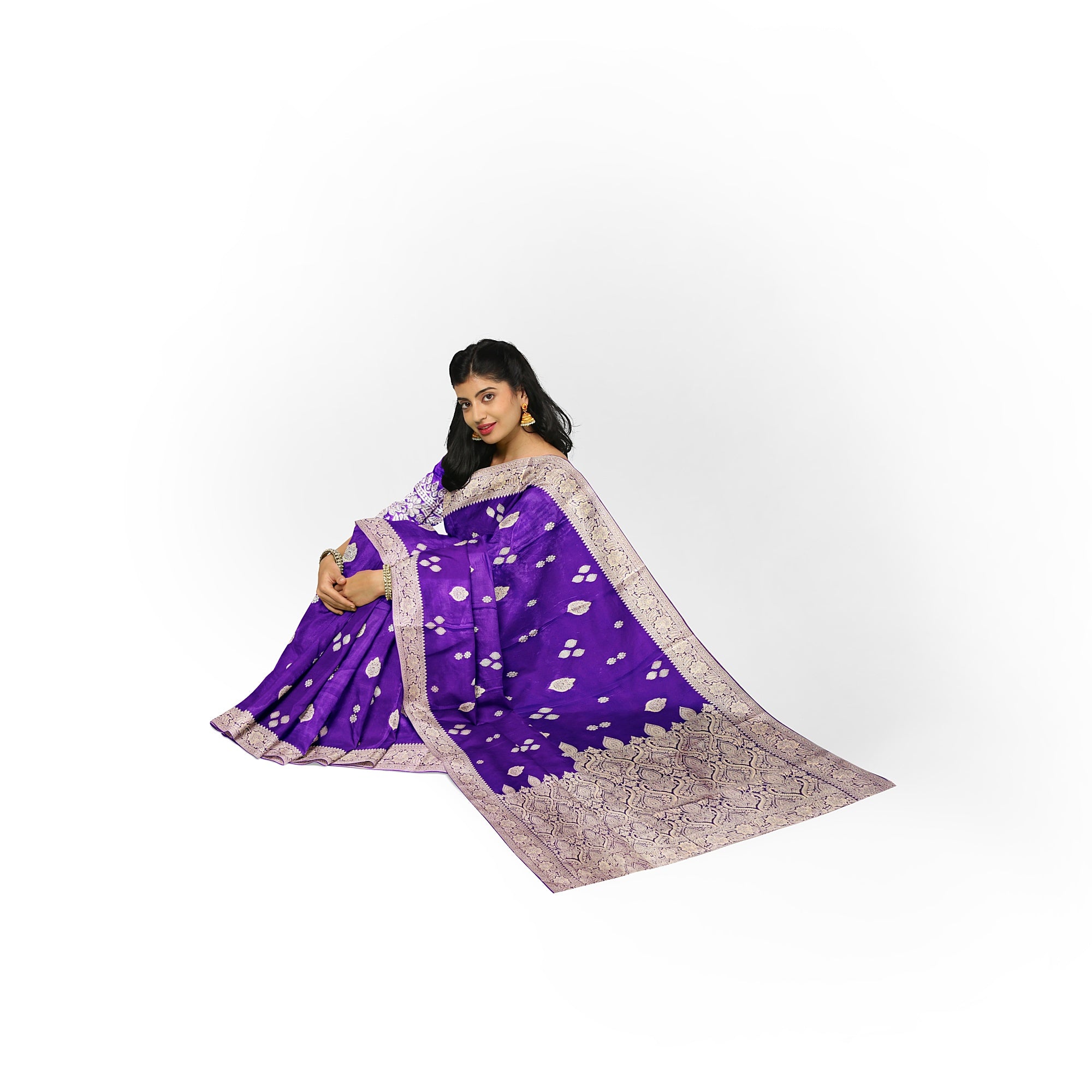 Purple Raw Silk Saree – Luxurious Traditional Saree for Weddings and Festivities