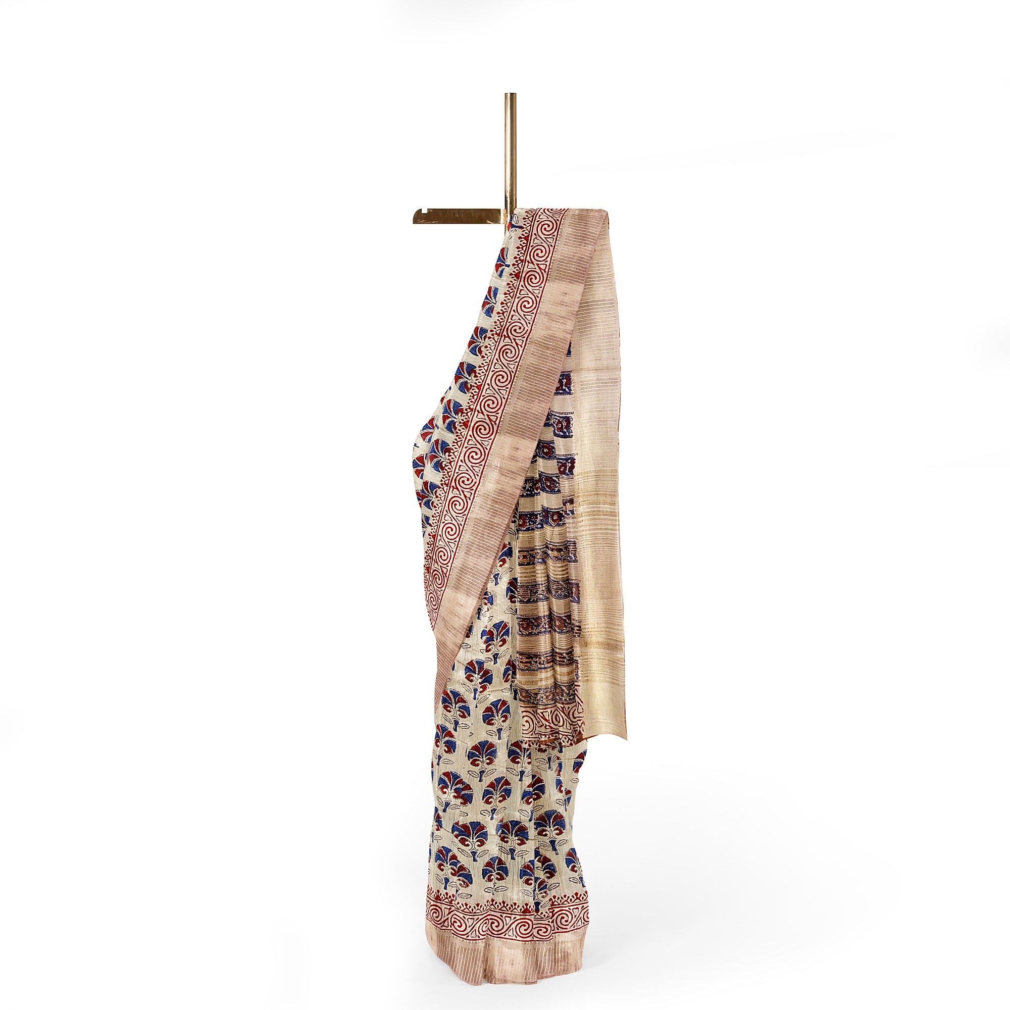 Cream Raw Silk Saree with Exquisite Floral Work – Elegant Traditional Saree Online