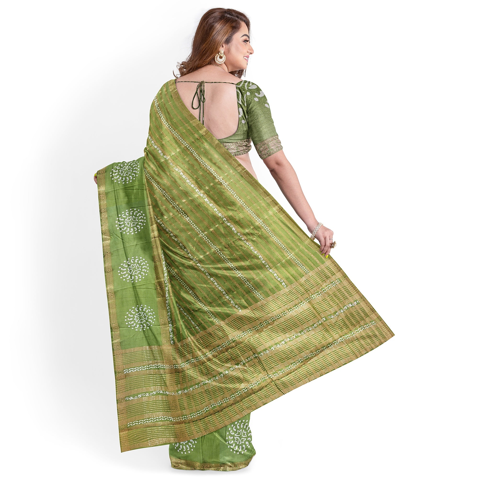Green Raw Silk Fancy Saree with Printed Border – Sophisticated Charm in Every Thread