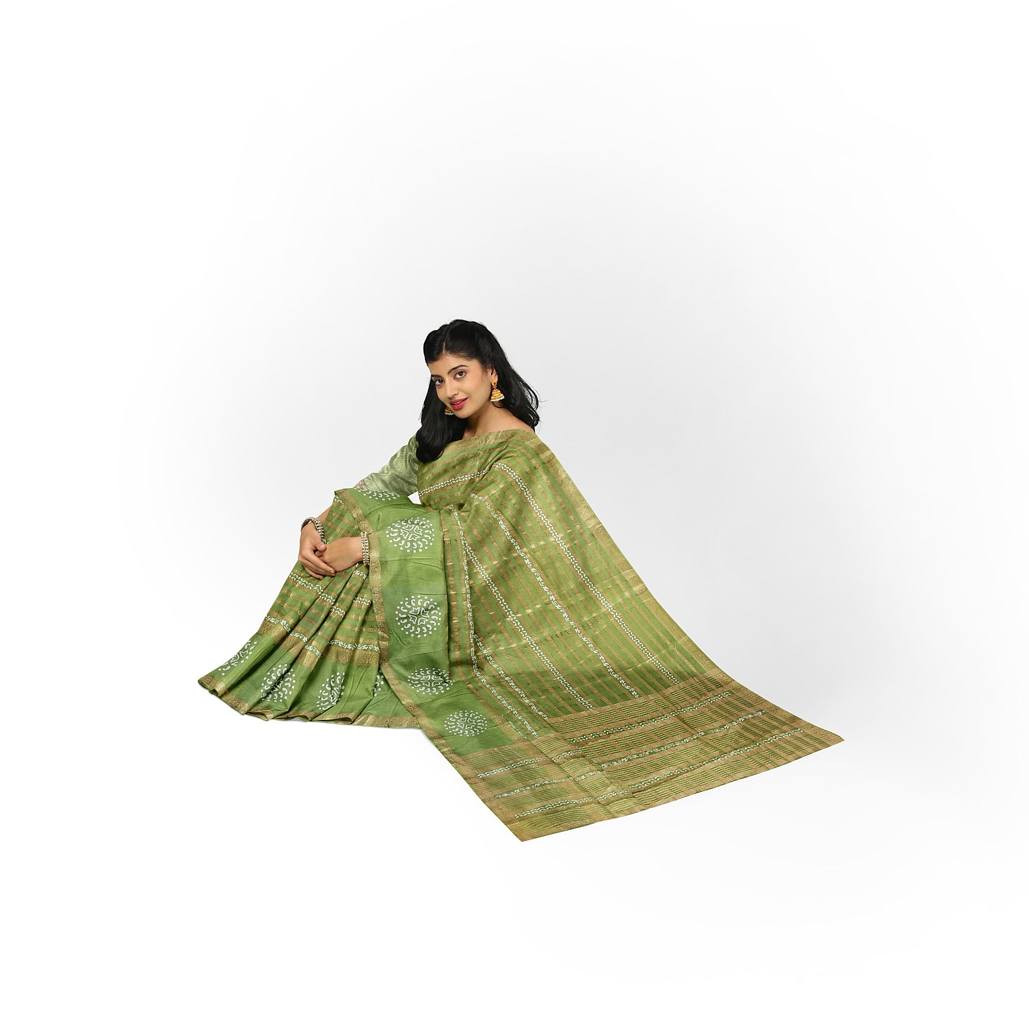 Green Raw Silk Fancy Saree with Printed Border – Sophisticated Charm in Every Thread