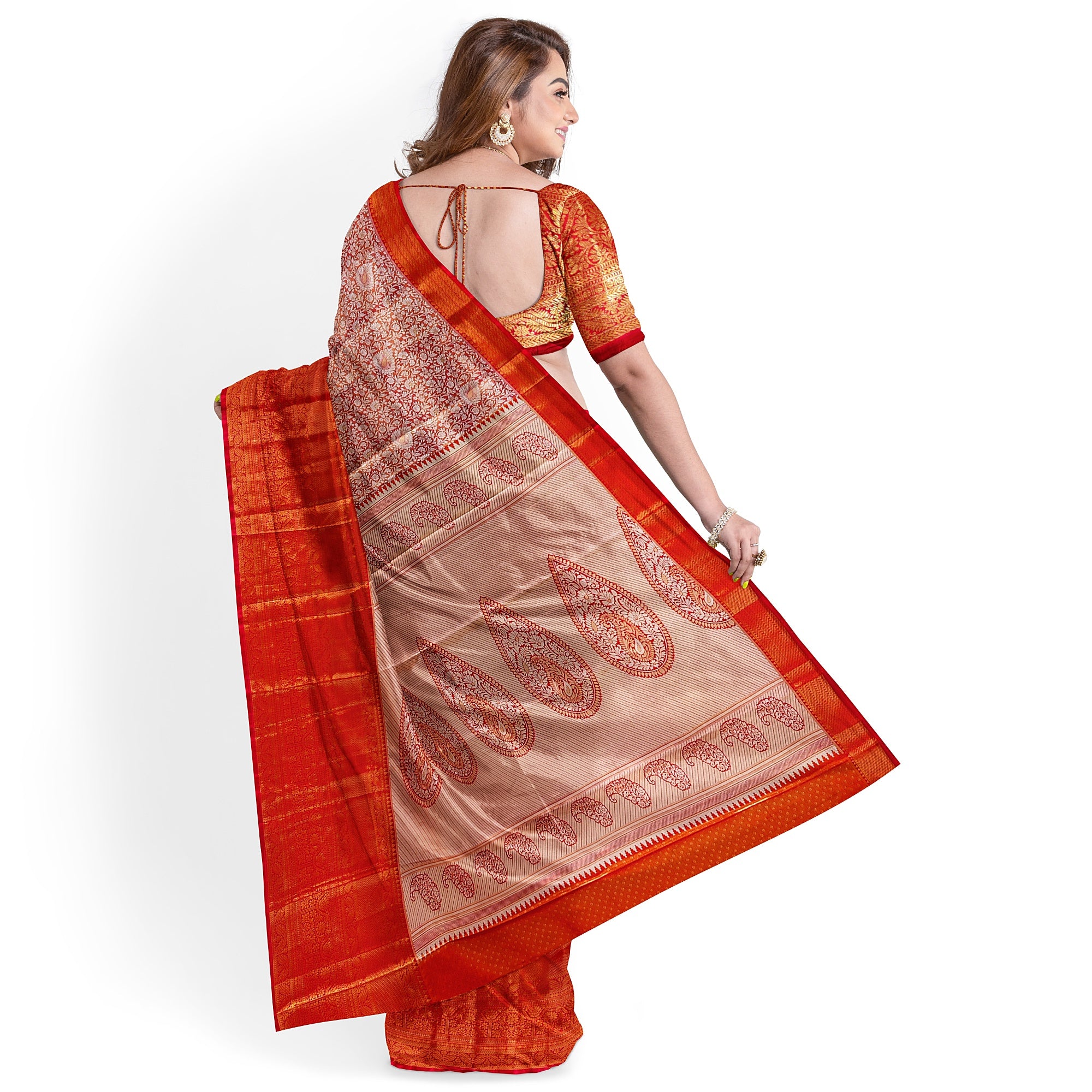 Peachish Pink Saree with Pink Border and Silver Zari – Elegant & Graceful