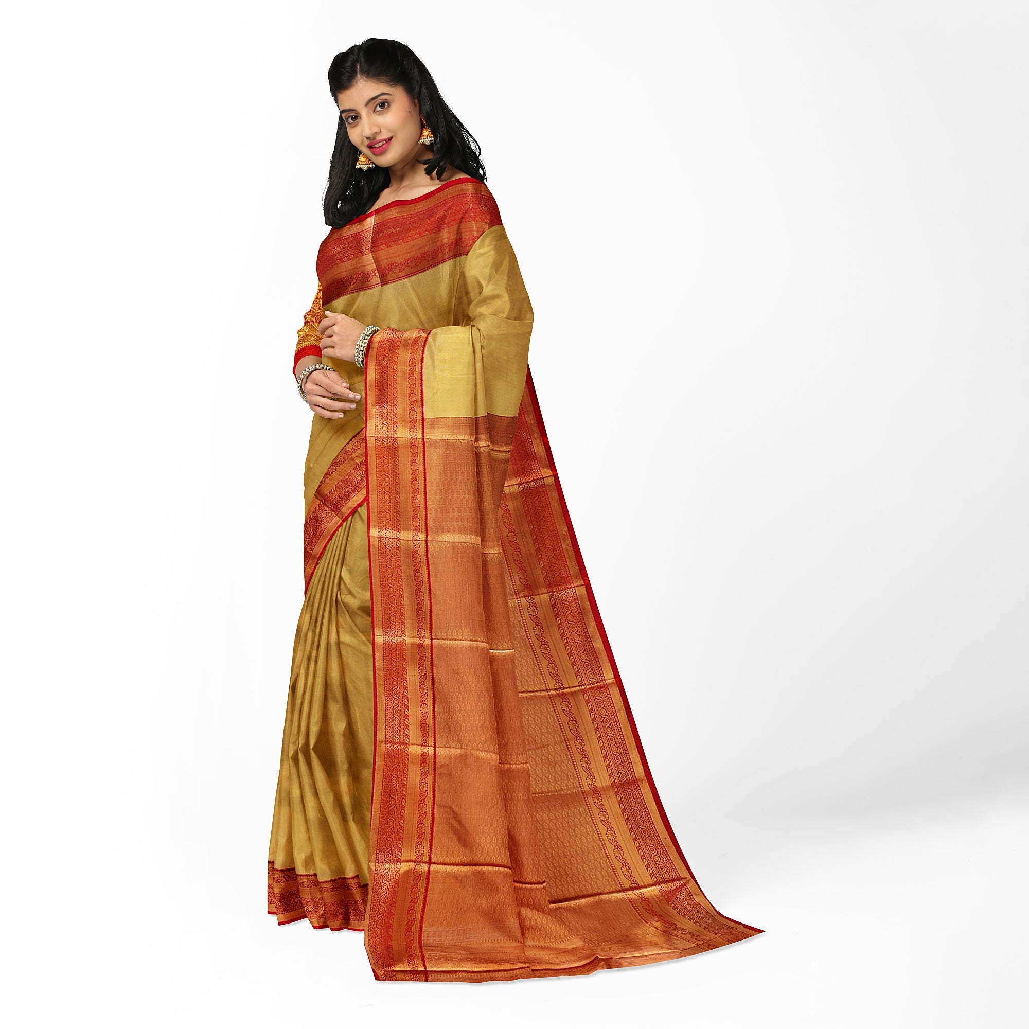 Gold Saree with Red Border – Grand Look
