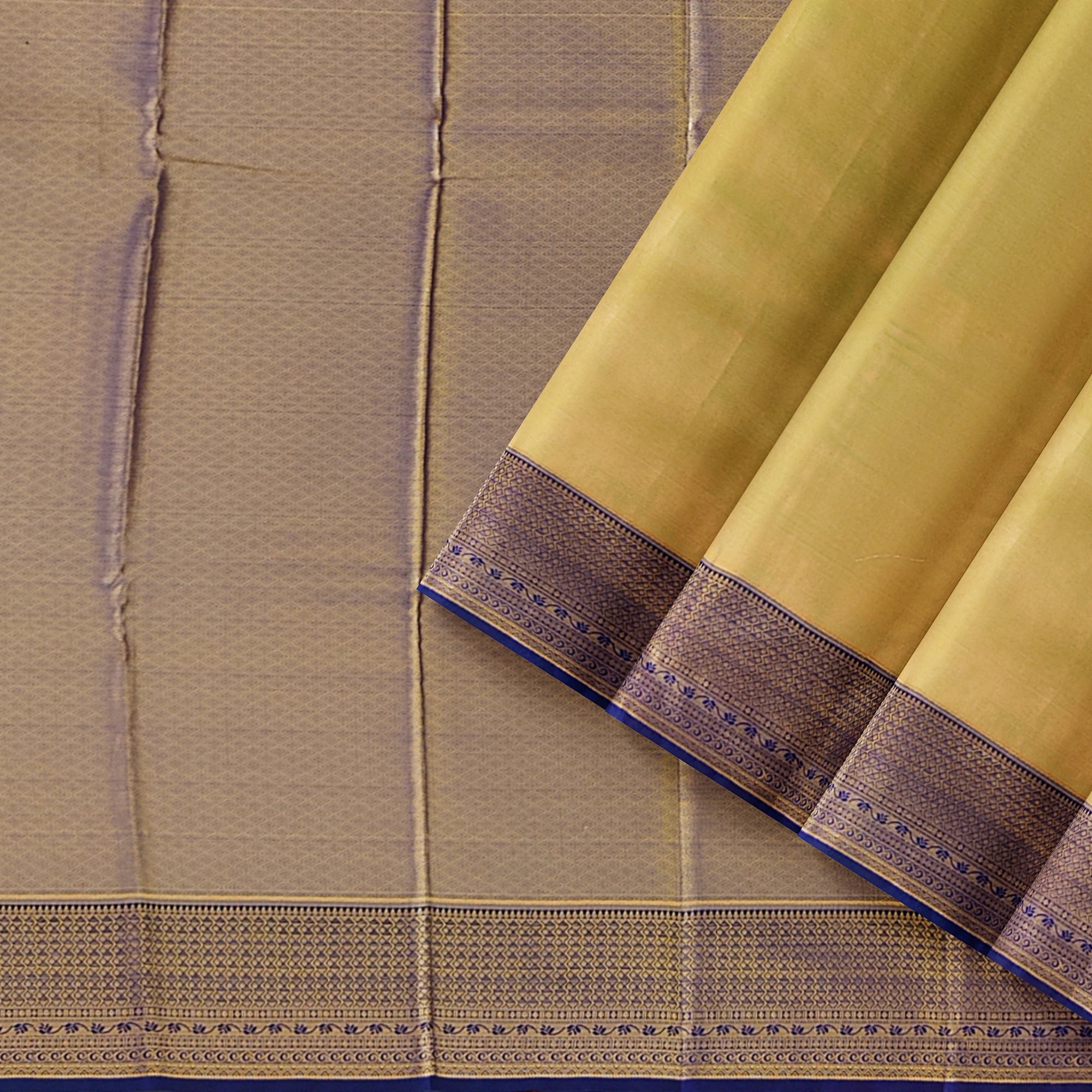 Gold Saree with Dark Wine Border – Grand Look in Budget Range
