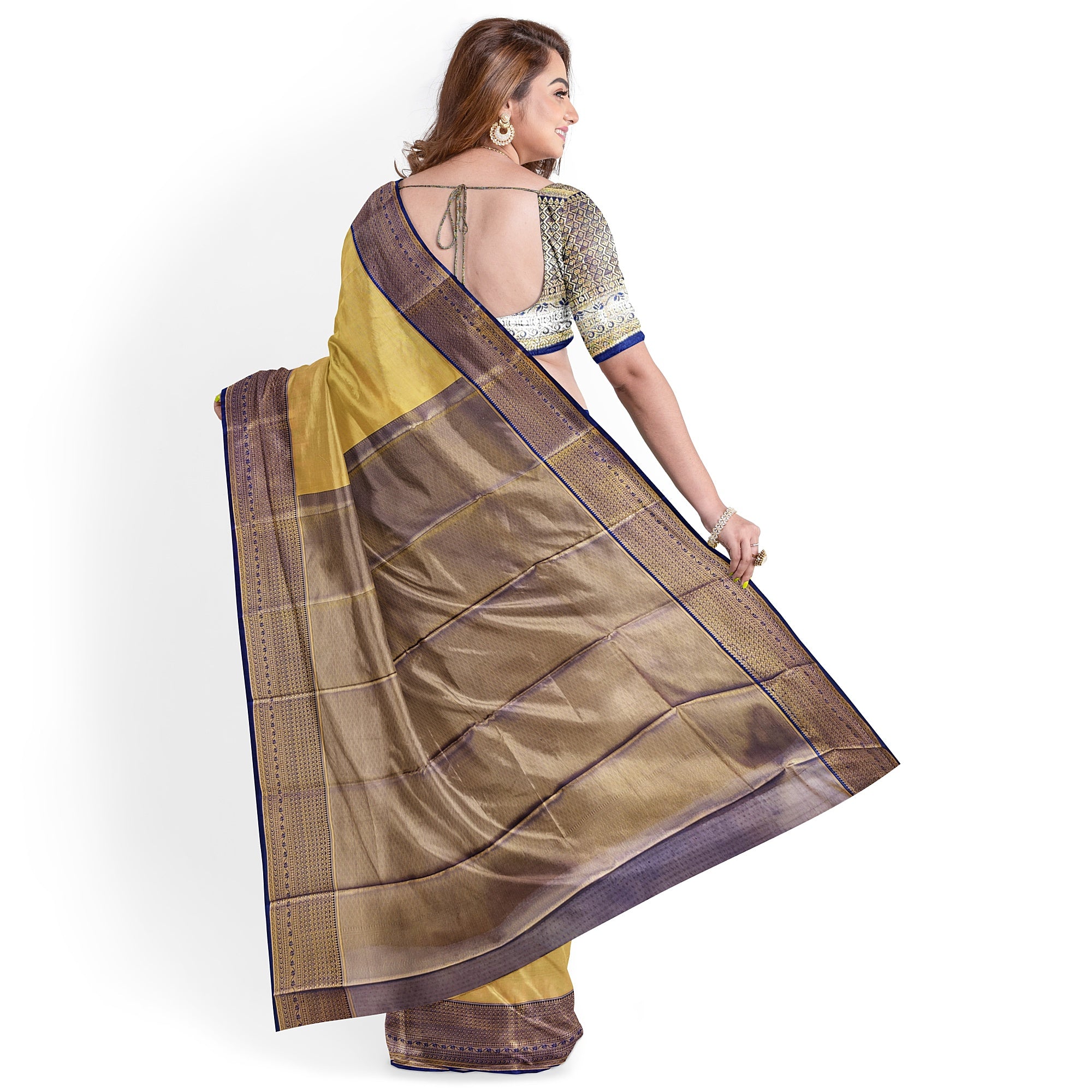 Gold Saree with Dark Wine Border – Grand Look in Budget Range