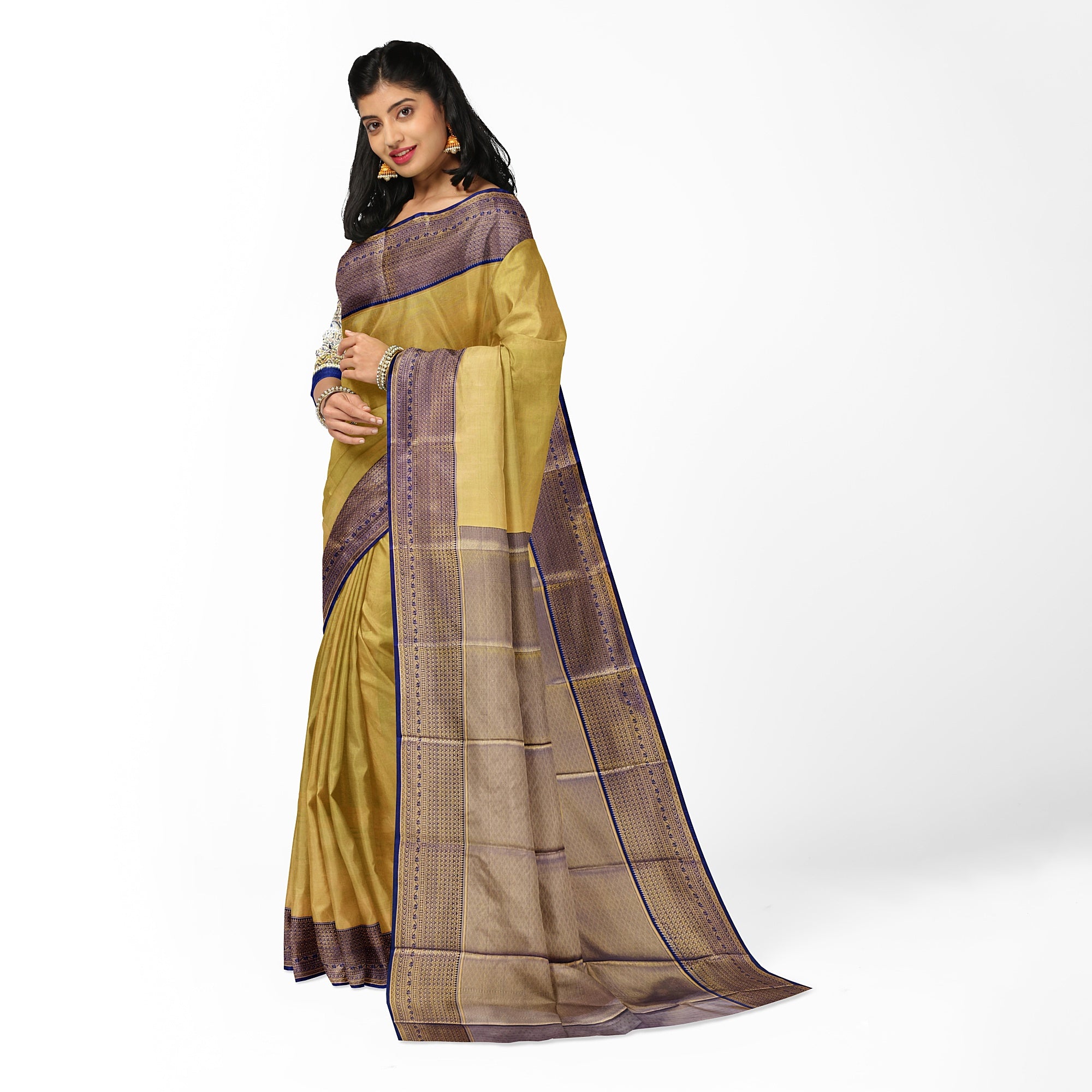 Gold Saree with Dark Wine Border – Grand Look in Budget Range