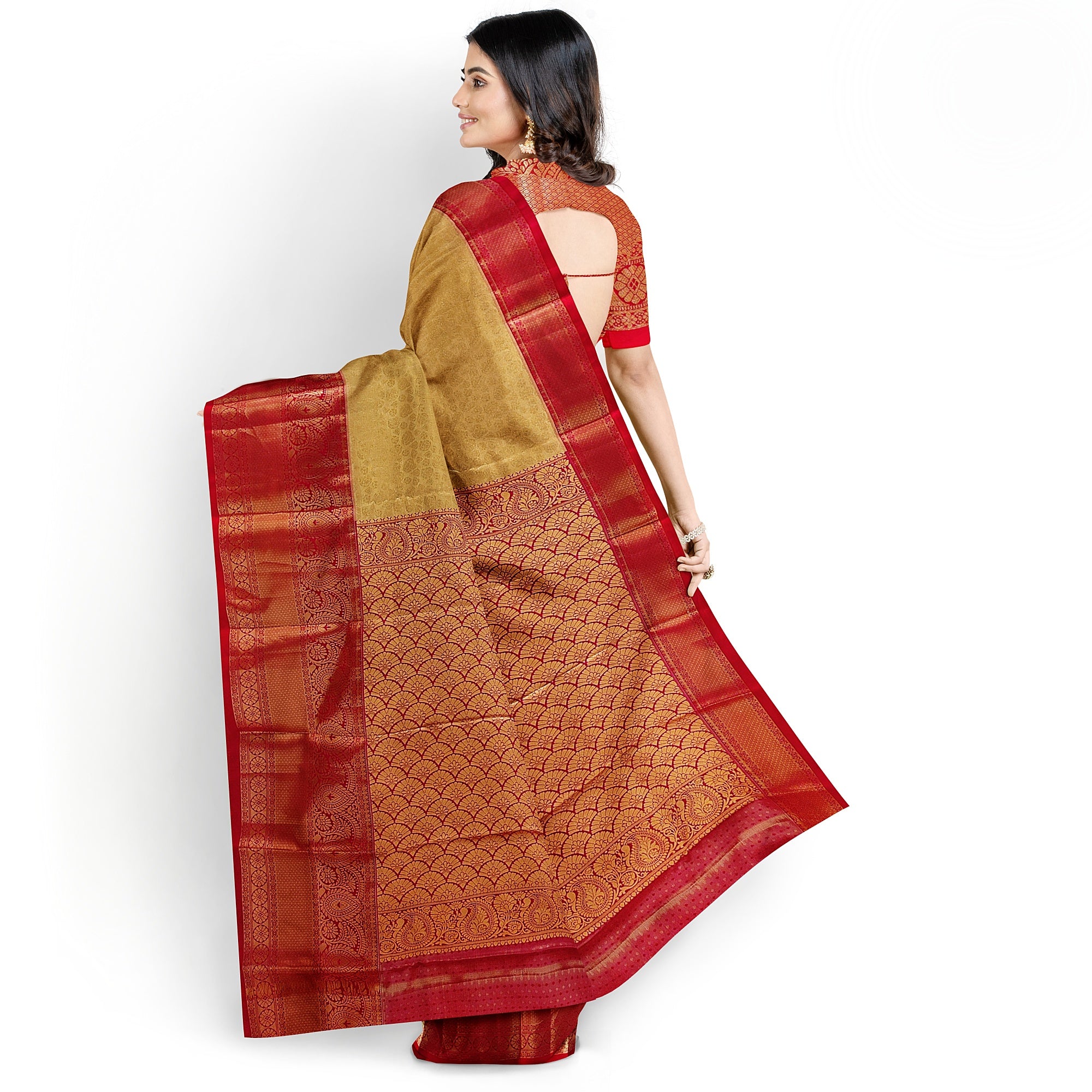 Gold Saree with Red Border – Traditional Design Elegance