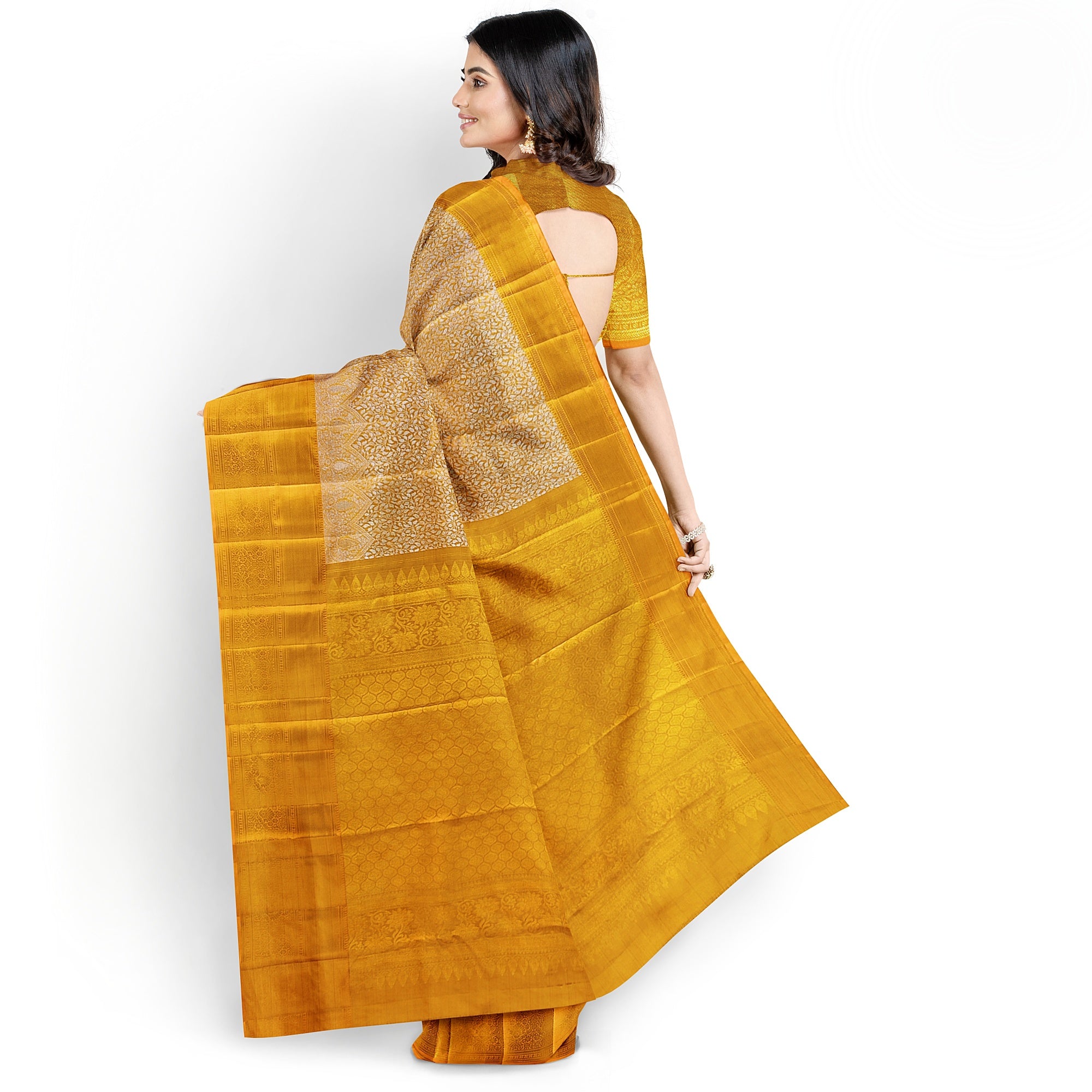 Wedding Collection Gold Saree – Timeless Elegance
