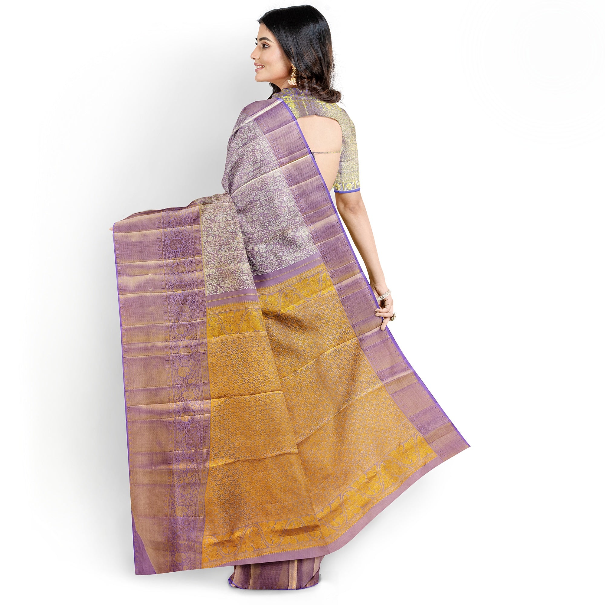 Lavender Dream: The Perfect Wedding Saree in Elegant Shade