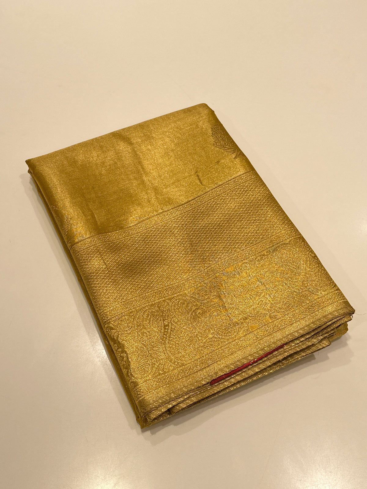 Semi Tissue 2735