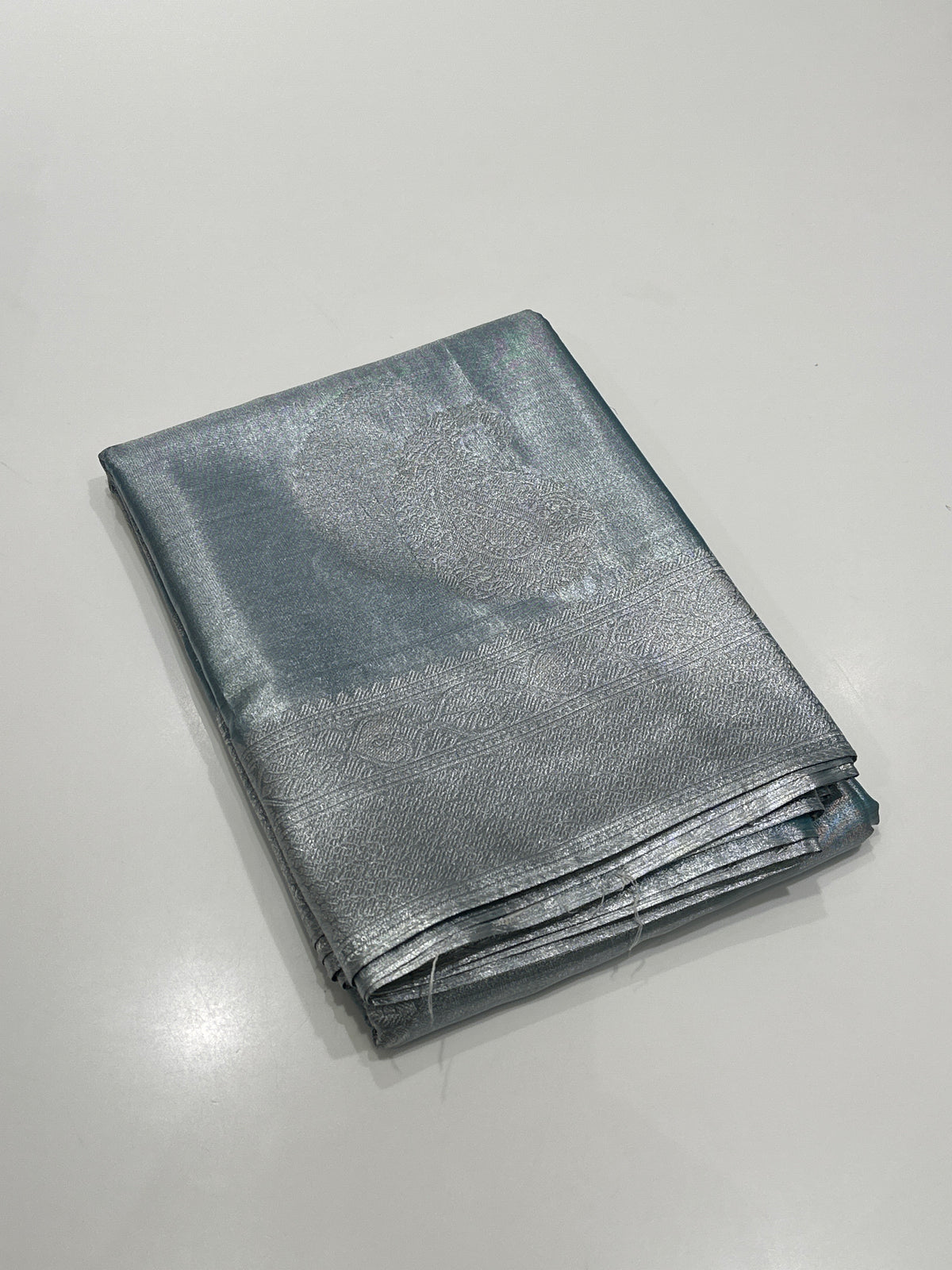 Semi Tissue 2735