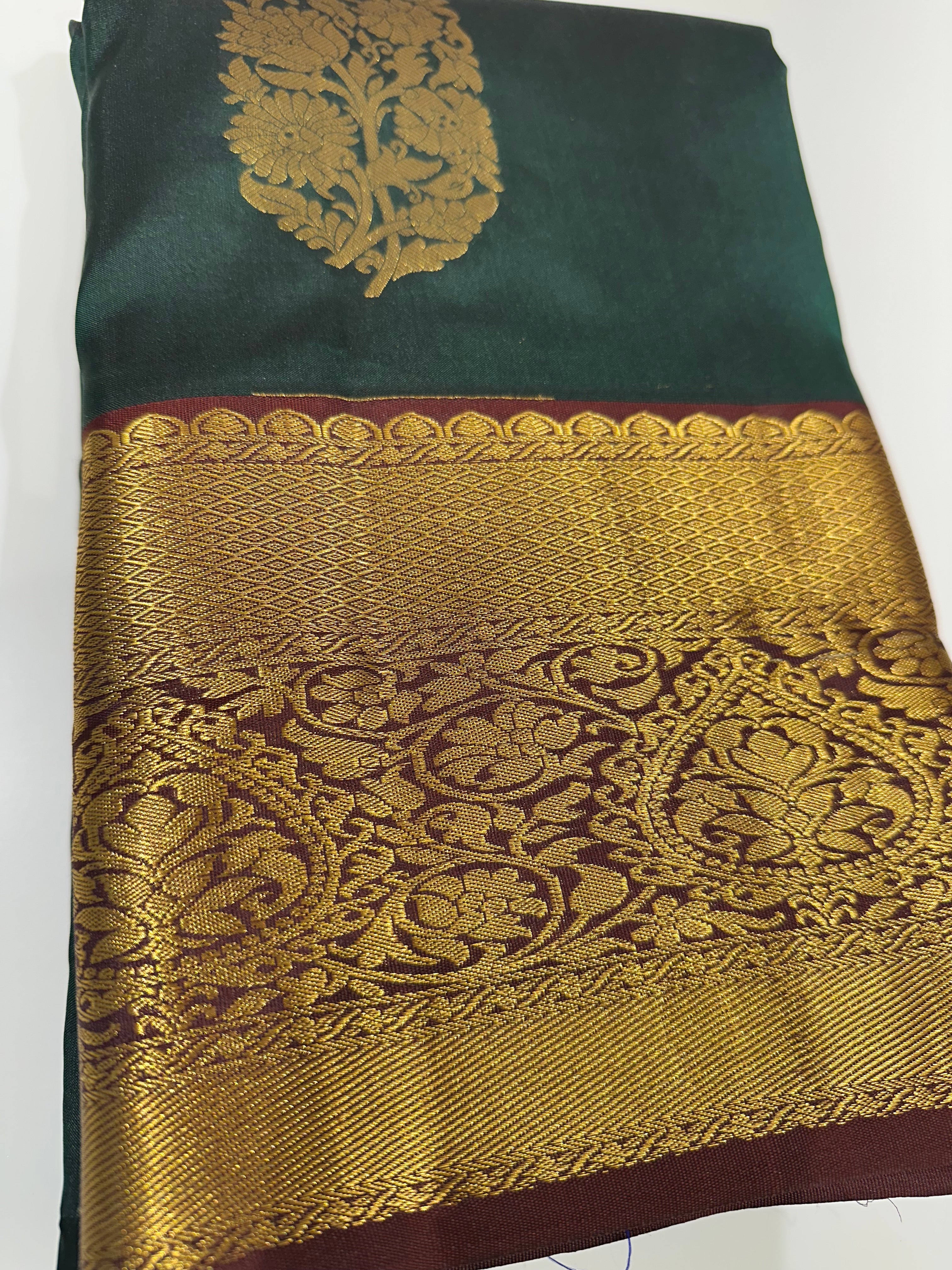 Bottle green with Brown Vjntage Kanjivaram Silk Saree