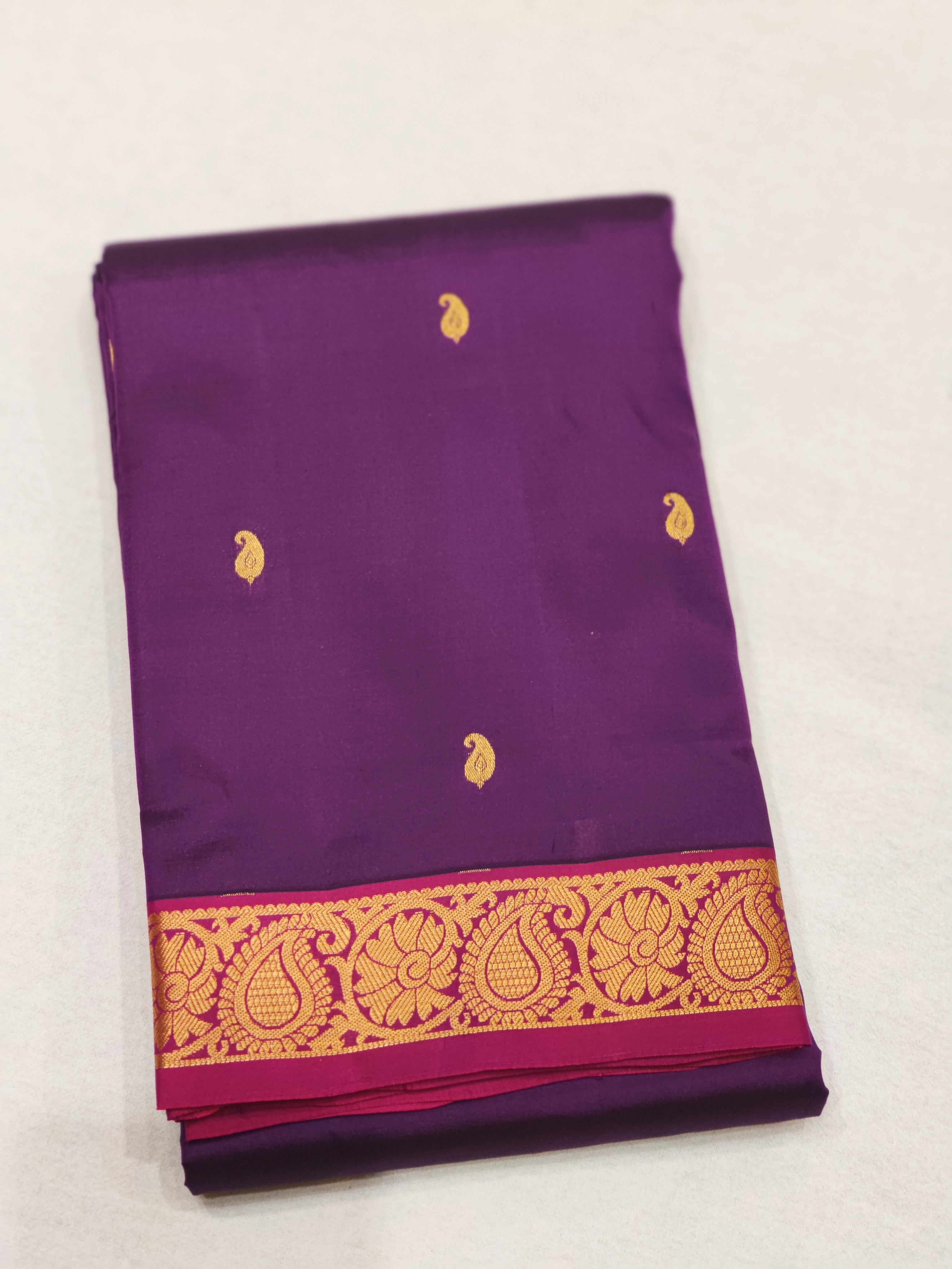 Purple Kanjivaram Silk Saree with Dark Majenta Border - Regal New Arrival