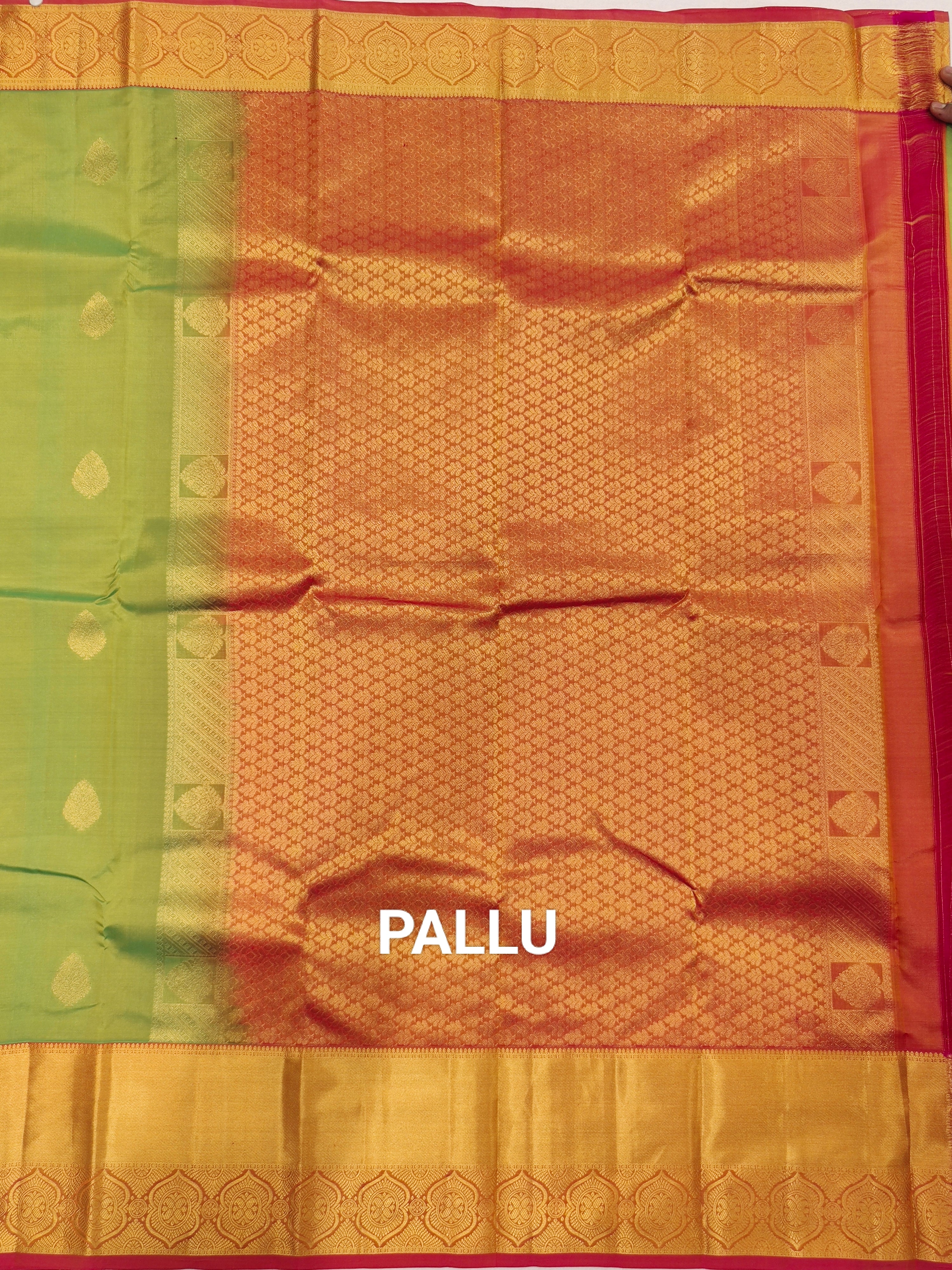 Green Kanjivaram Silk Saree with Onion Pink Border - Elegant New Arrival