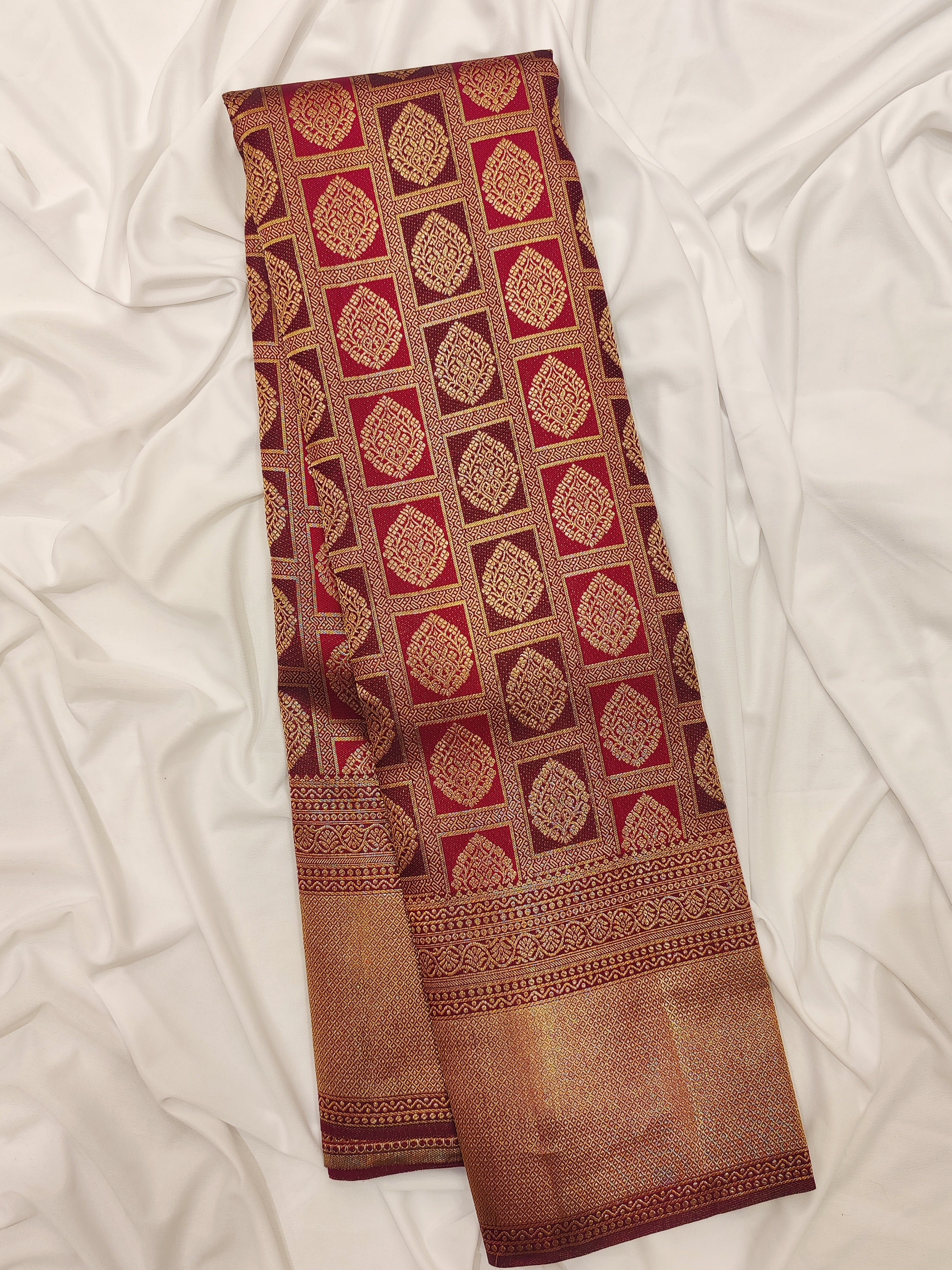 Maroon and Wine Kanjivaram Silk Saree with Gold Zari Border – Luxurious Handwoven Bridal Saree Online