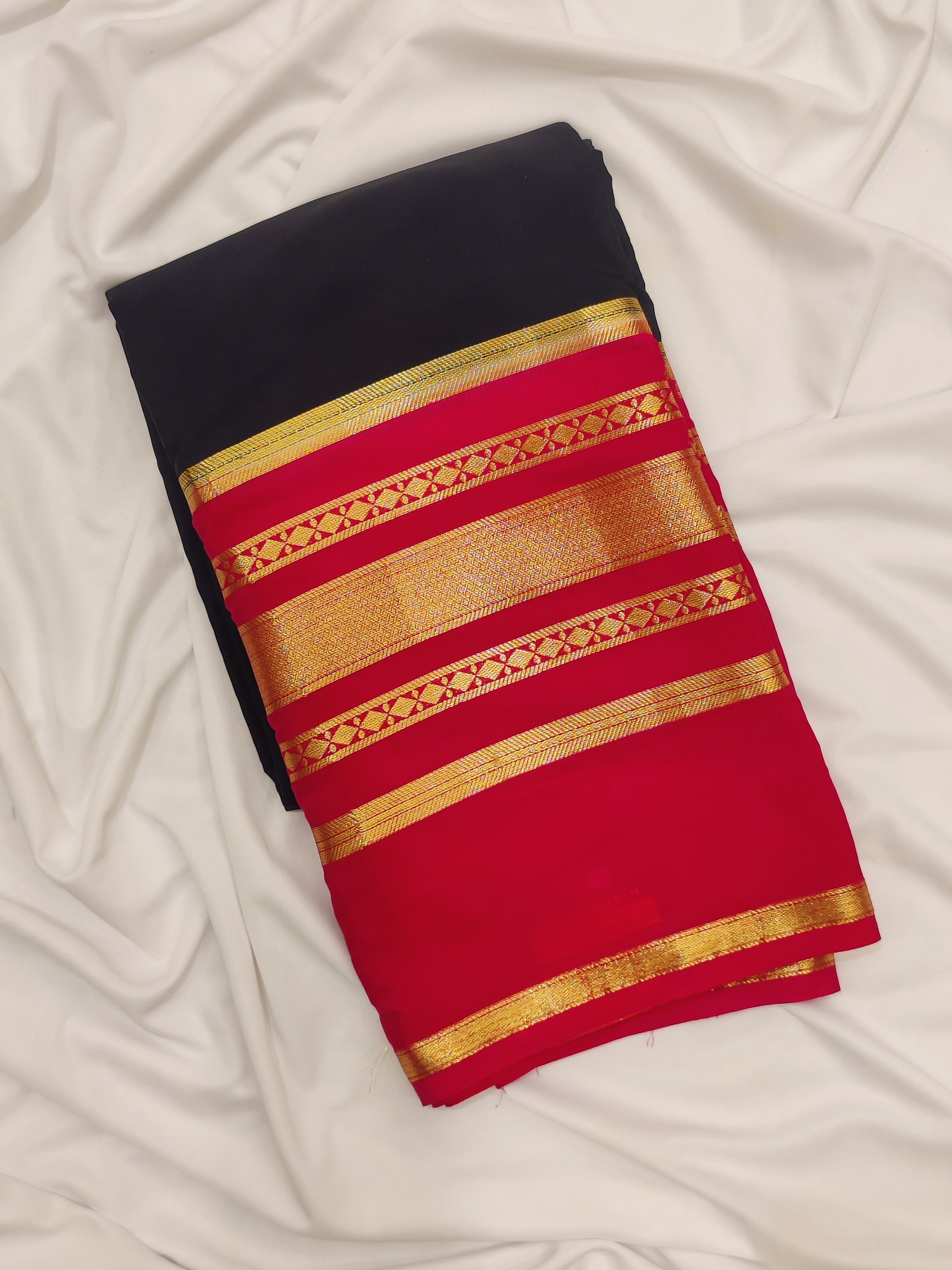 Black Saree with Pink 2D Design – Rare Collection – Shop Online