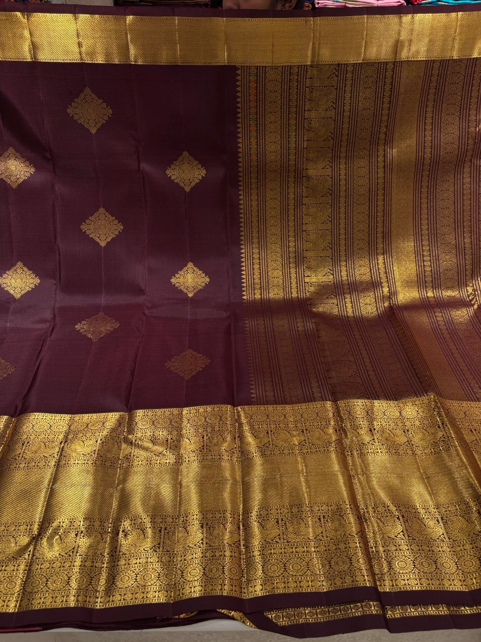 Chocolate Brown Colour Pure Kanchipuram Silk Saree